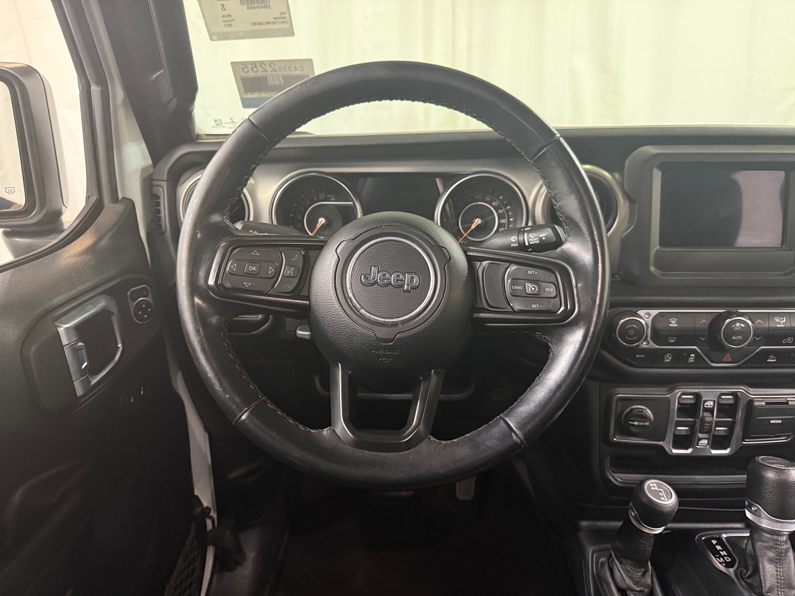 Thumbnail: 2021 Jeep Gladiator - 5