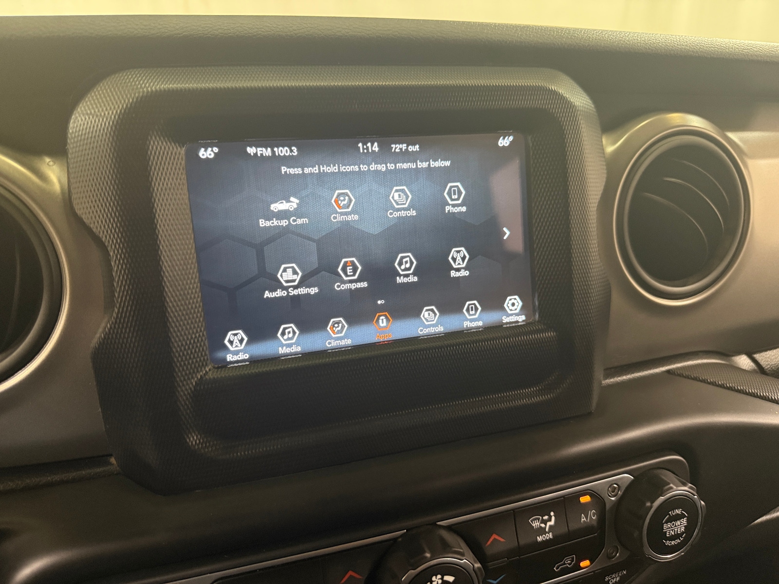 Thumbnail: 2021 Jeep Gladiator - 4