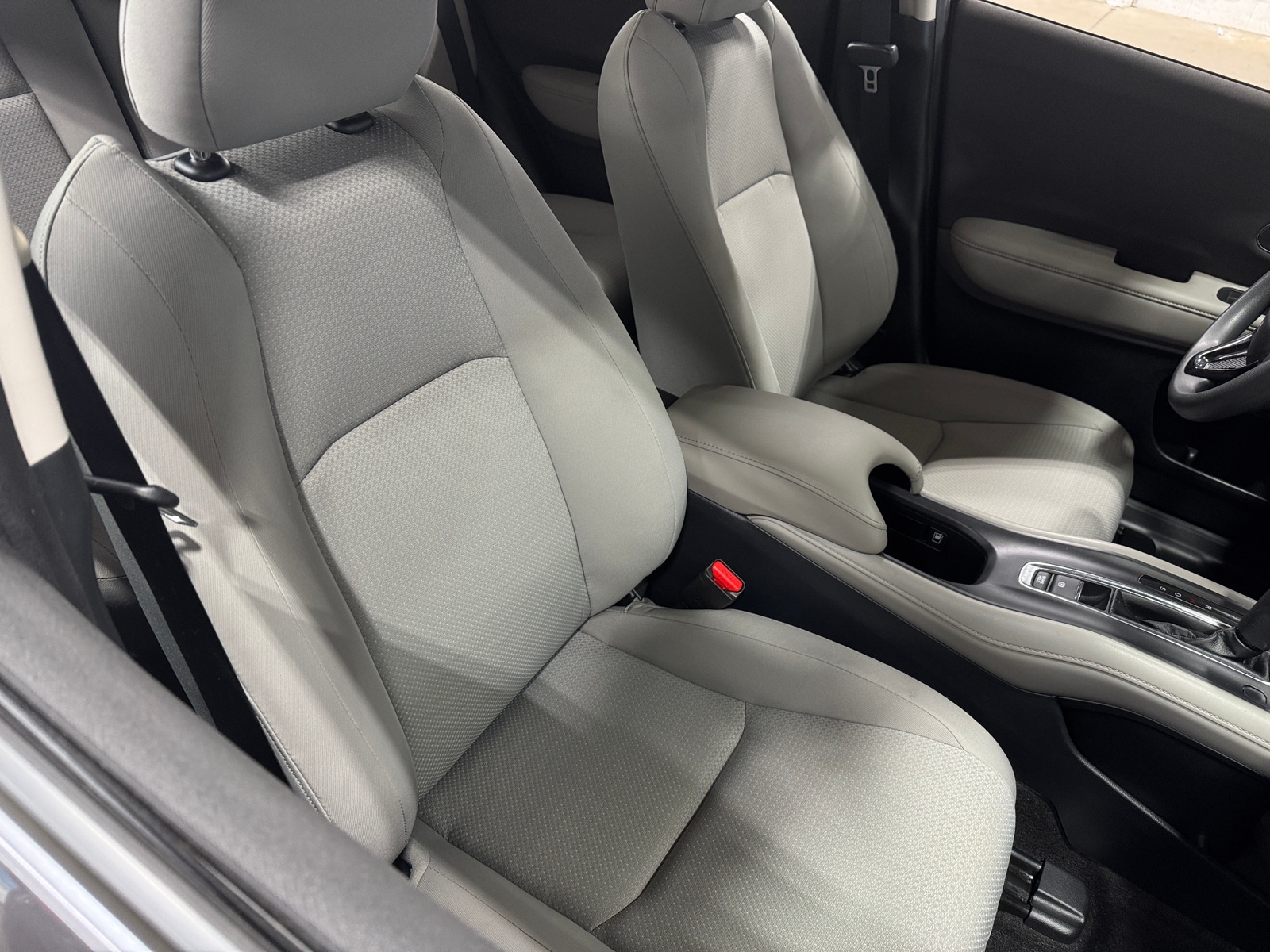 Thumbnail: 2020 Honda HR-V - 2