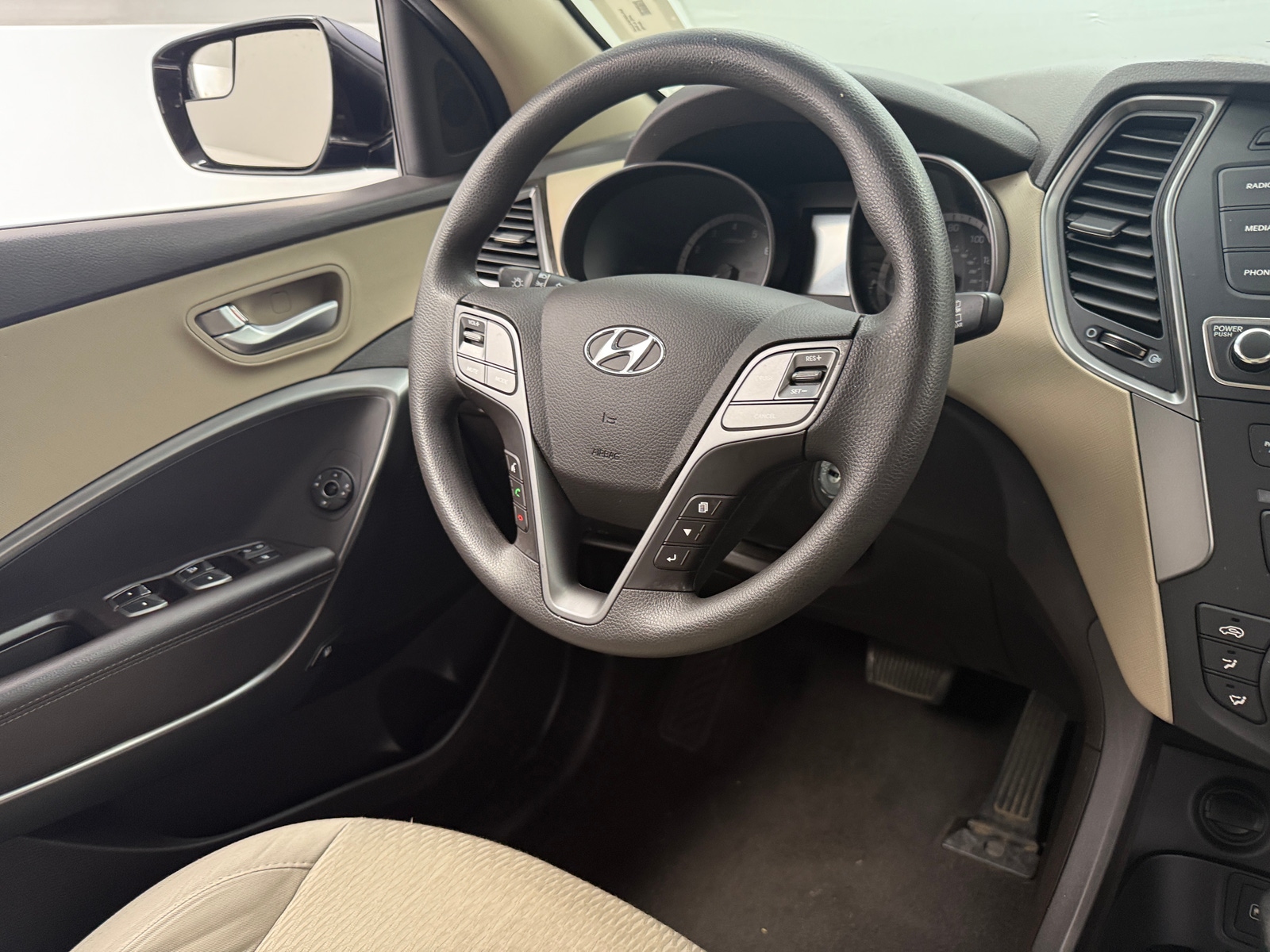 Thumbnail: 2018 Hyundai Santa Fe - 5
