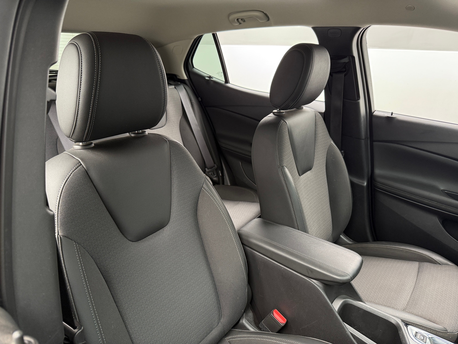 Thumbnail: 2023 Buick Encore GX - 2