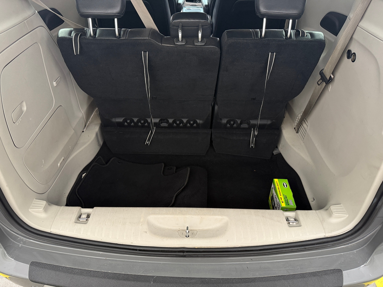 Thumbnail: 2022 Chrysler Pacifica - 6