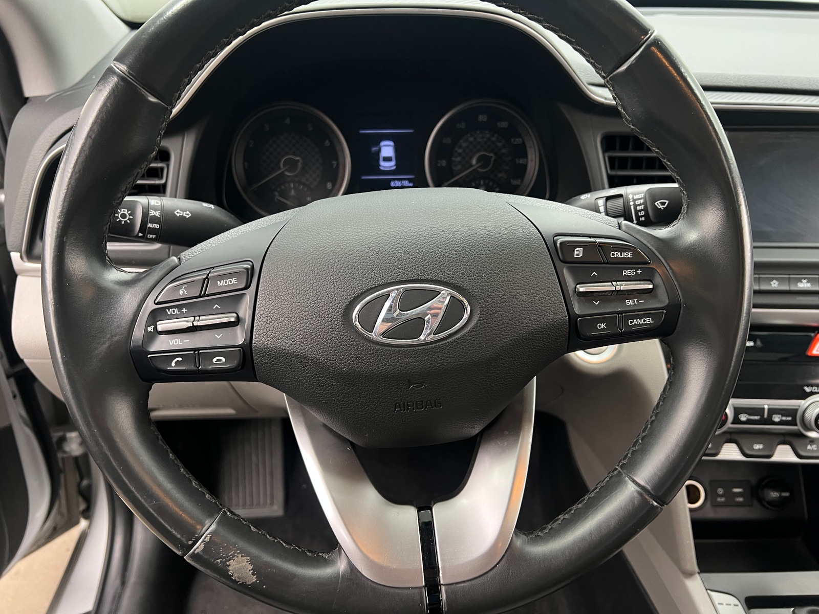 Thumbnail: 2019 Hyundai Elantra - 5
