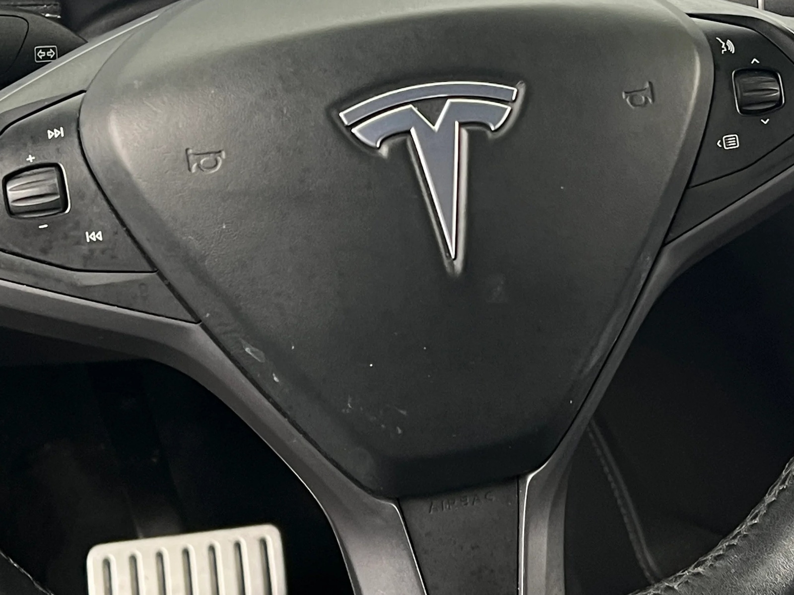 Thumbnail: 2018 Tesla Model X - 4