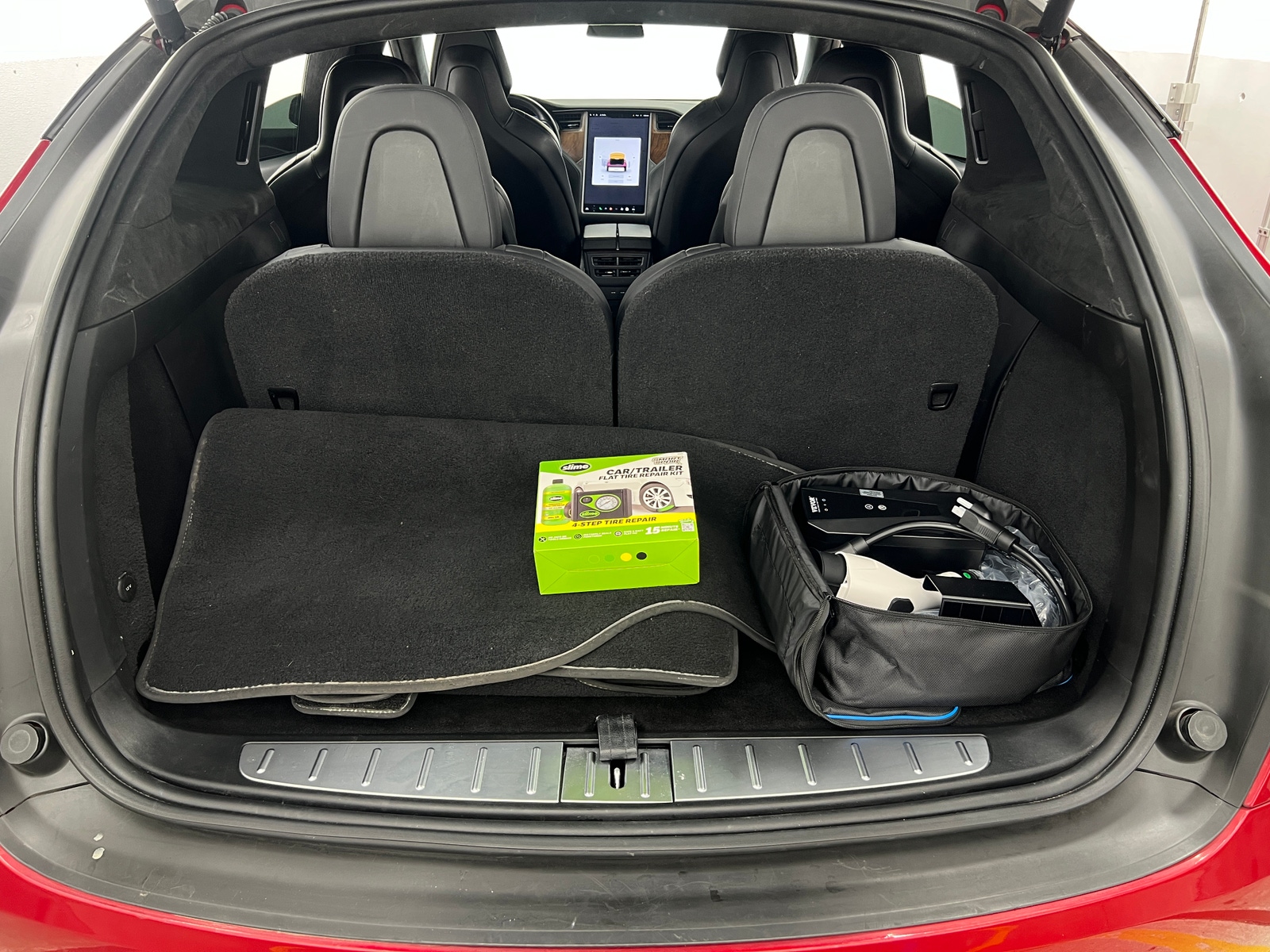 Thumbnail: 2018 Tesla Model X - 6