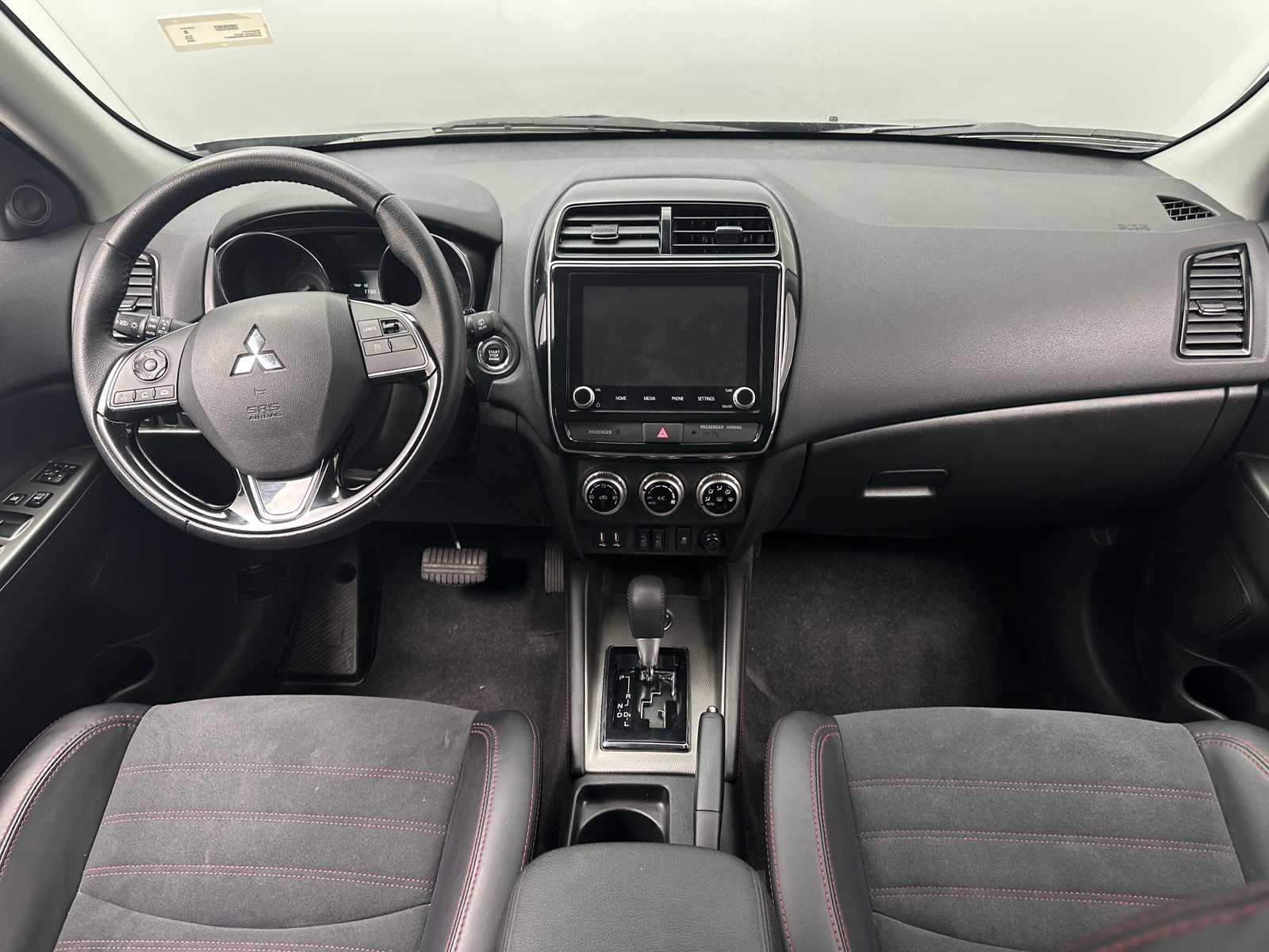 Thumbnail: 2024 Mitsubishi Outlander Sport - 2