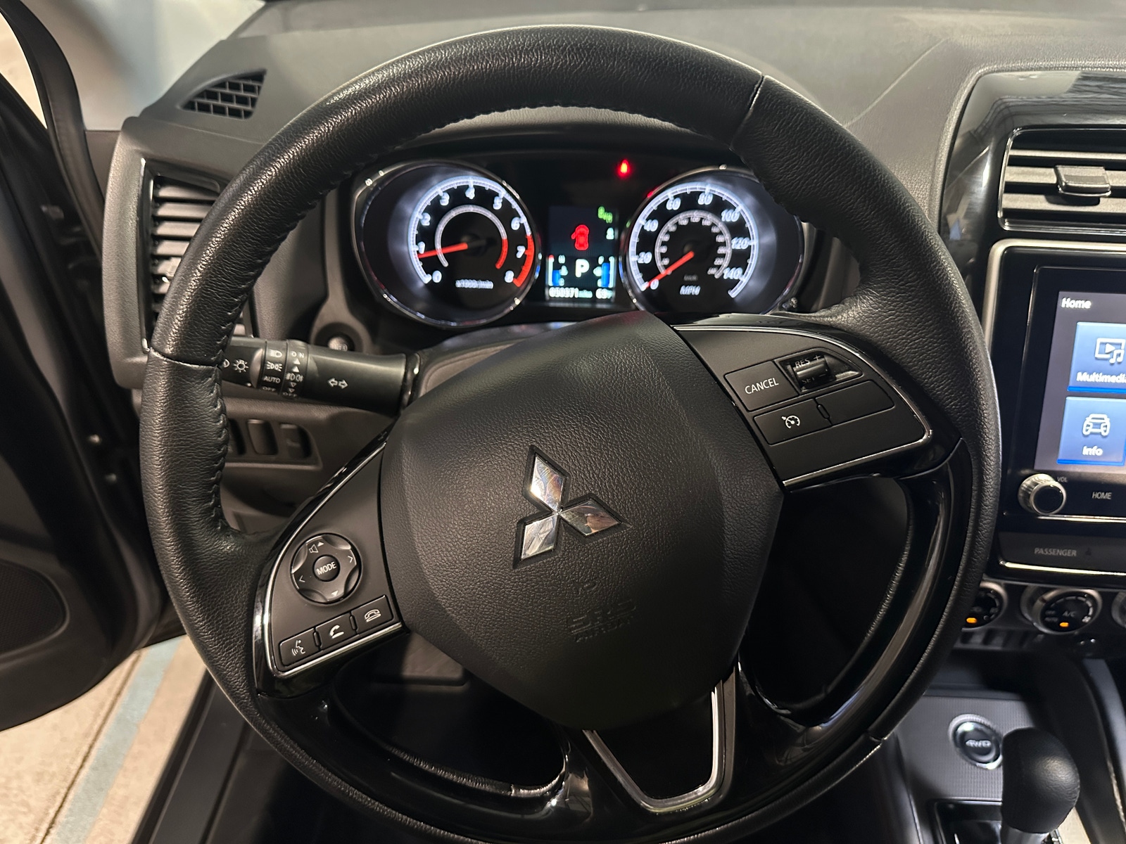 Thumbnail: 2024 Mitsubishi Outlander Sport - 4