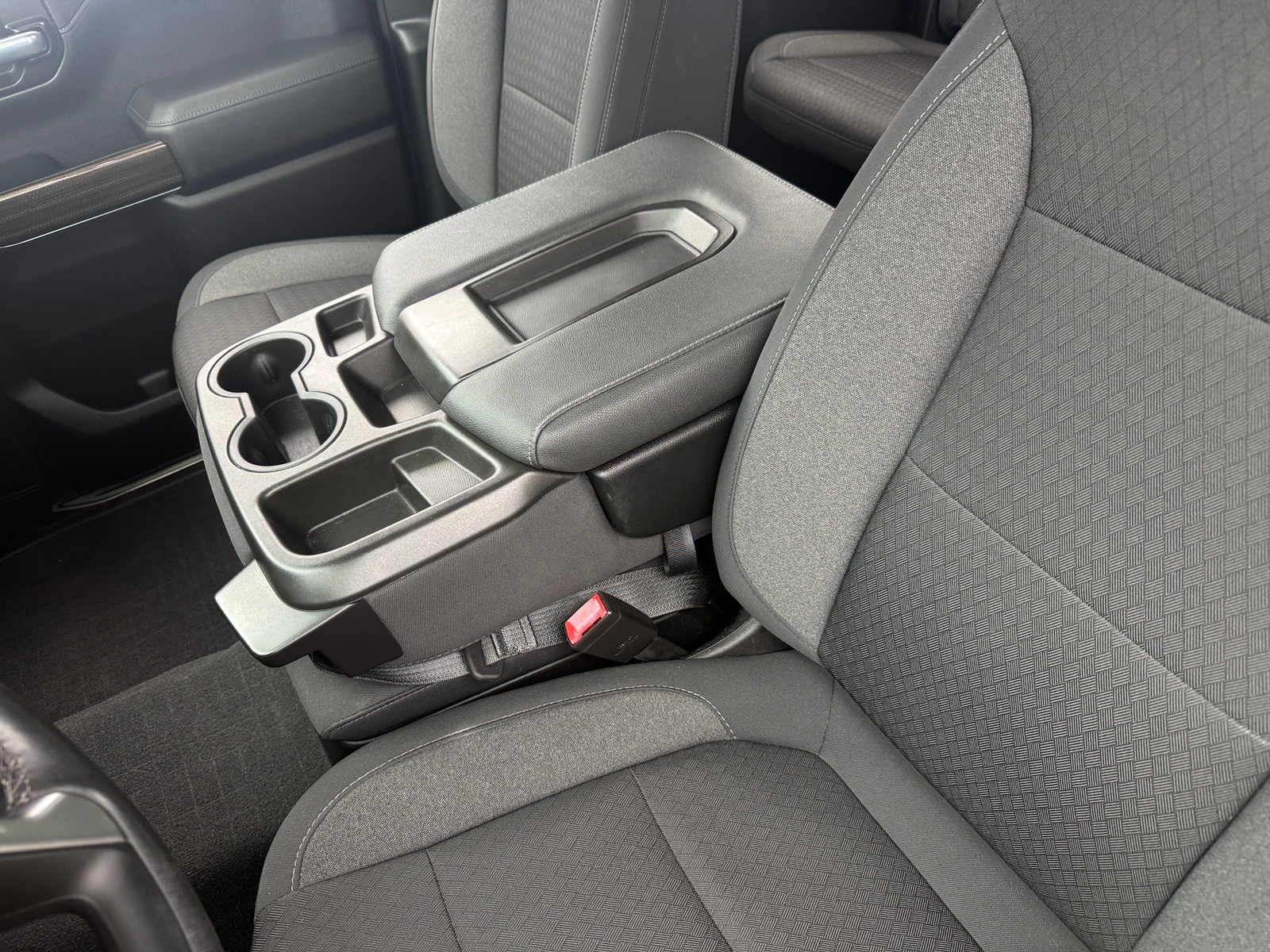 Thumbnail: 2021 Chevrolet Silverado 1500 - 2