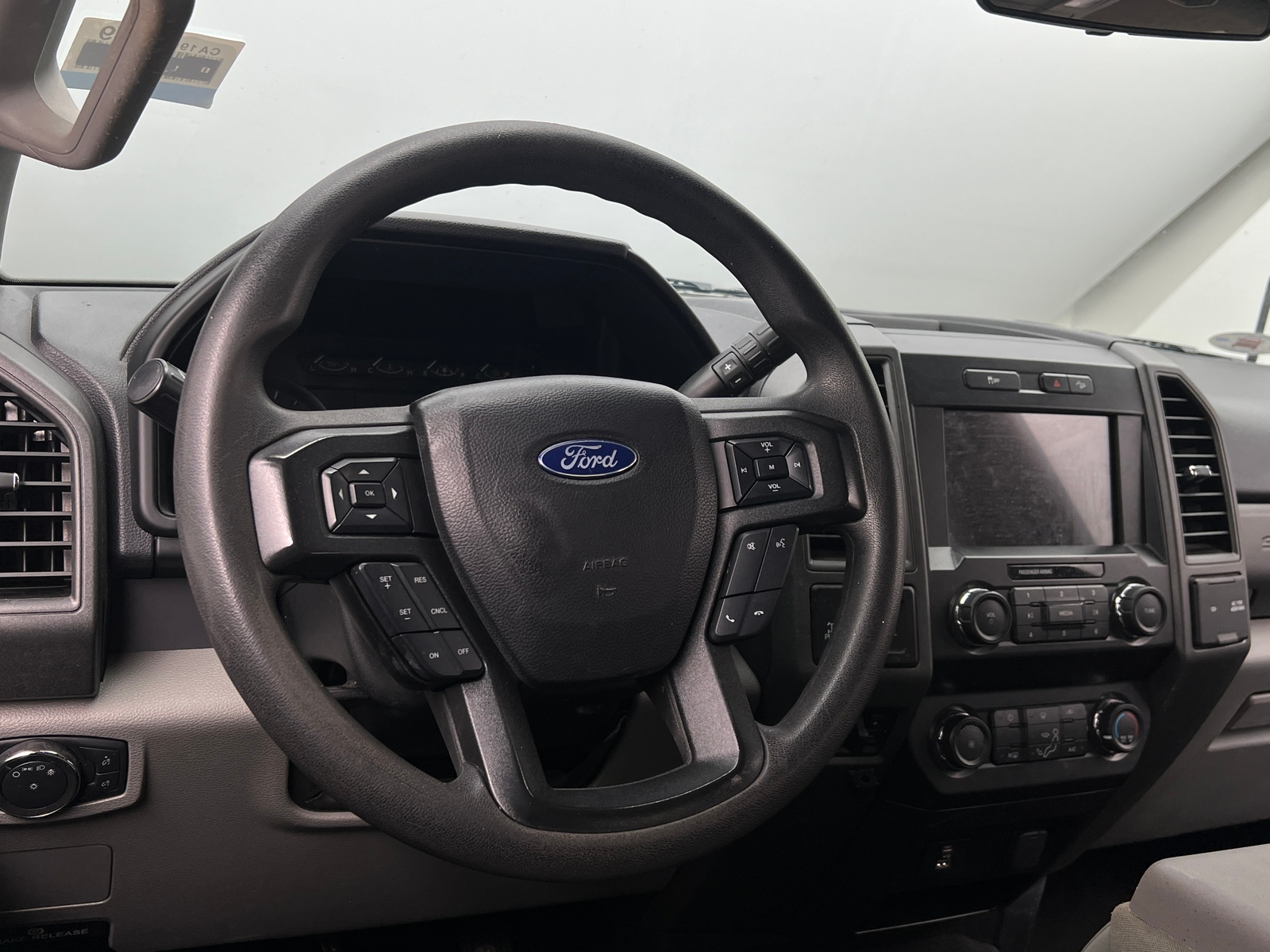Thumbnail: 2020 Ford Econoline - 5