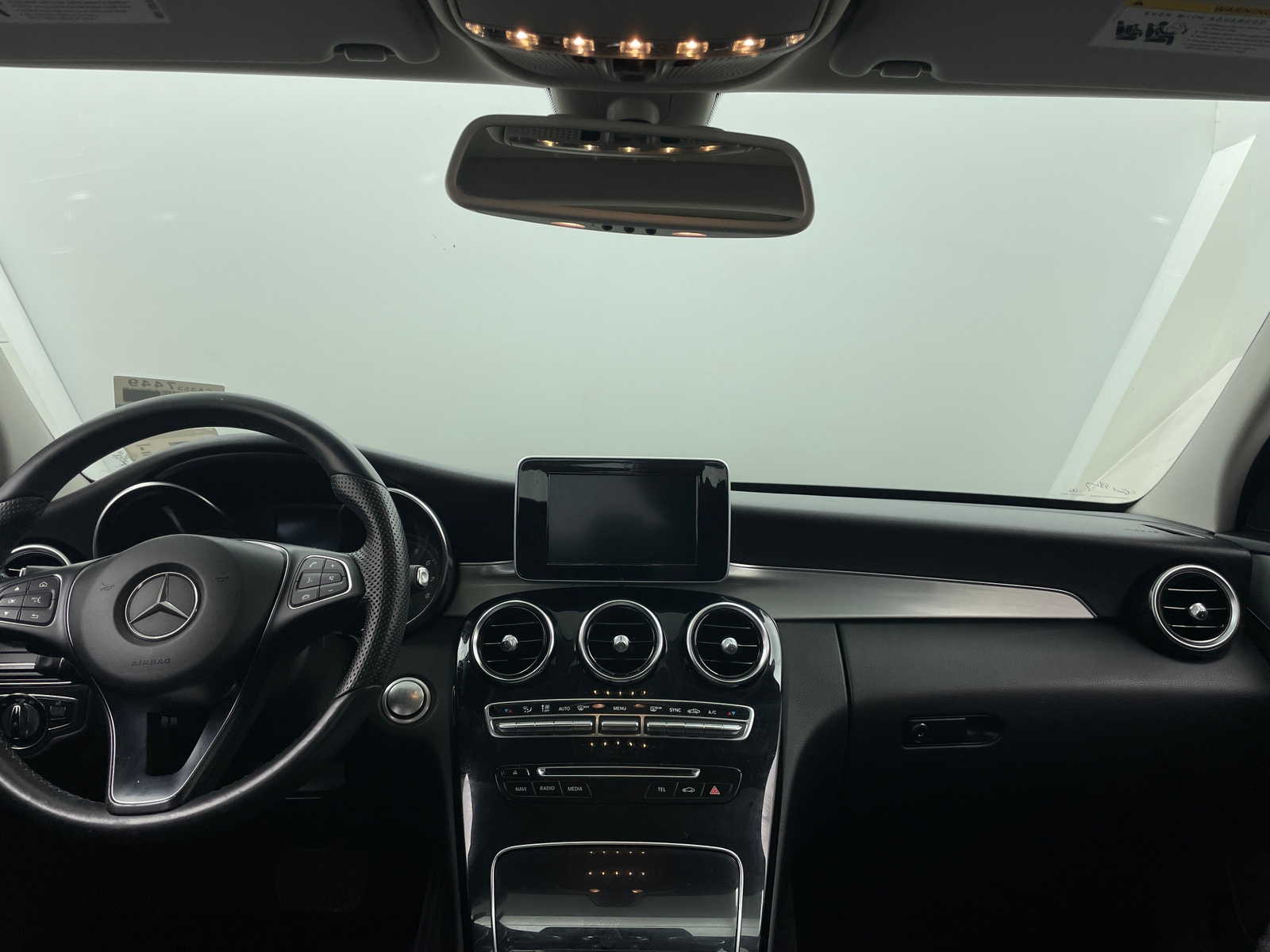 Thumbnail: 2015 Mercedes-Benz C-Class - 2