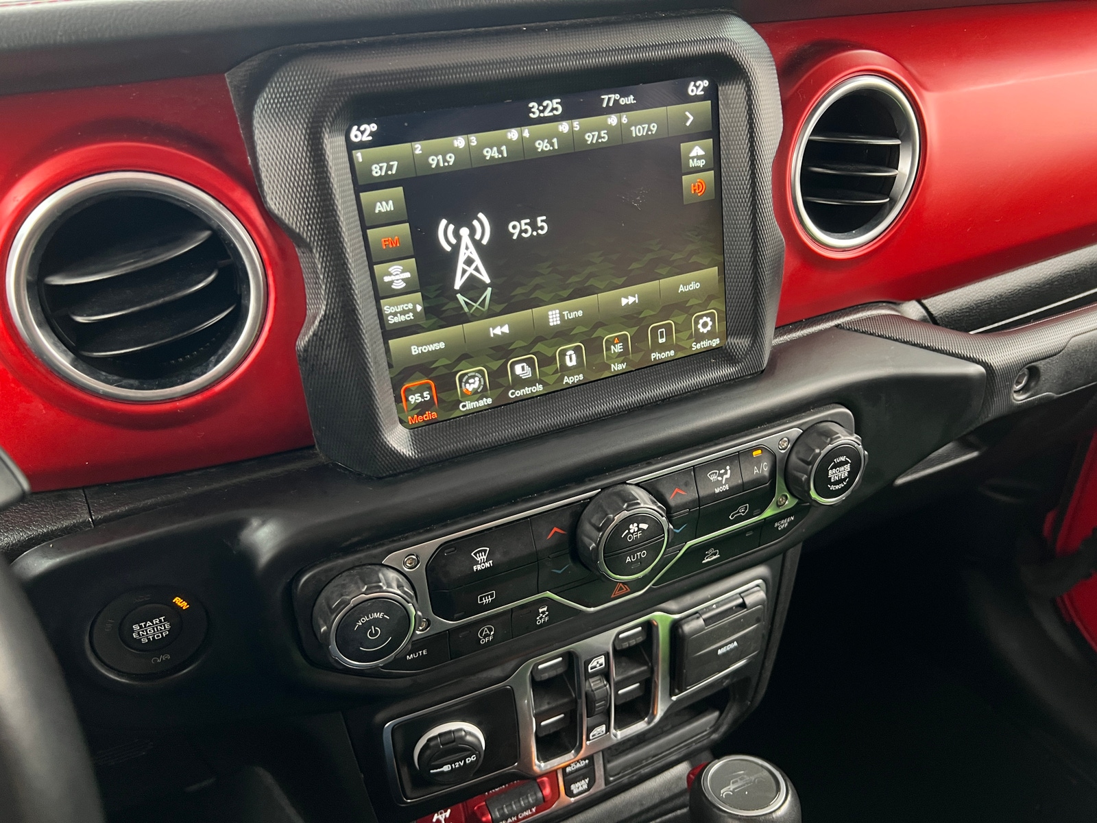 Thumbnail: 2022 Jeep Gladiator - 3