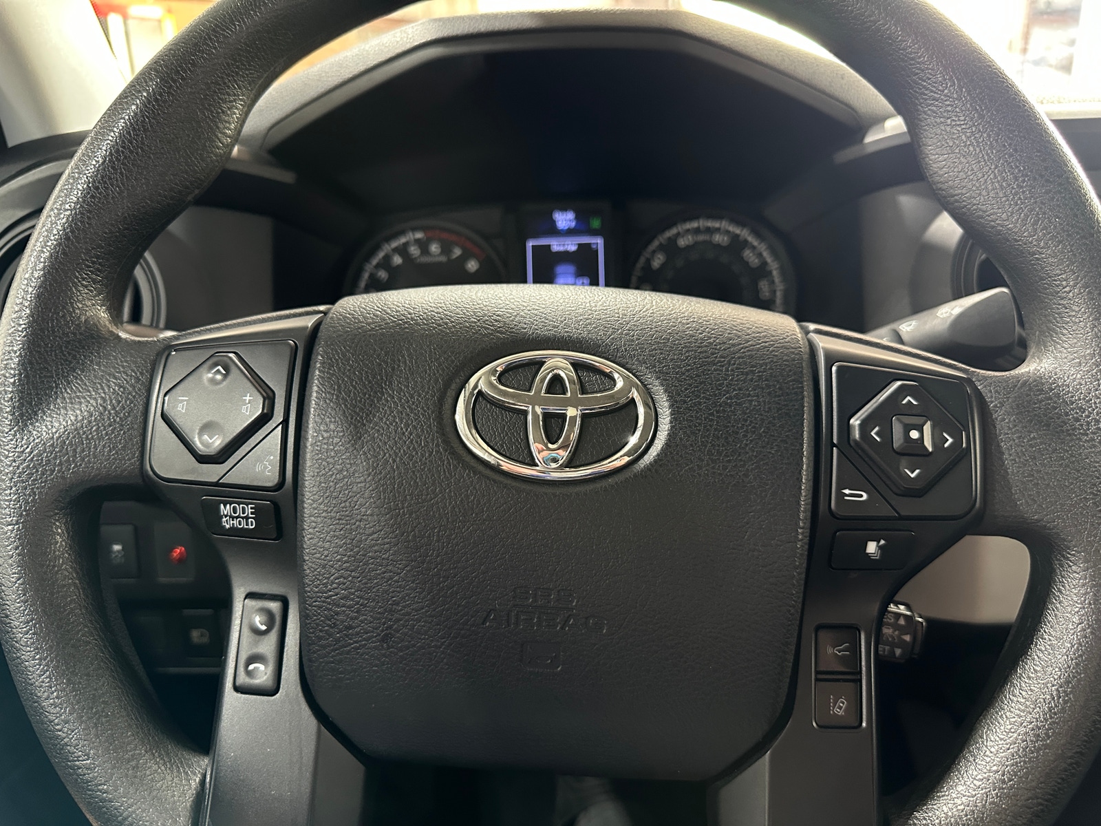 Thumbnail: 2020 Toyota Tacoma - 4