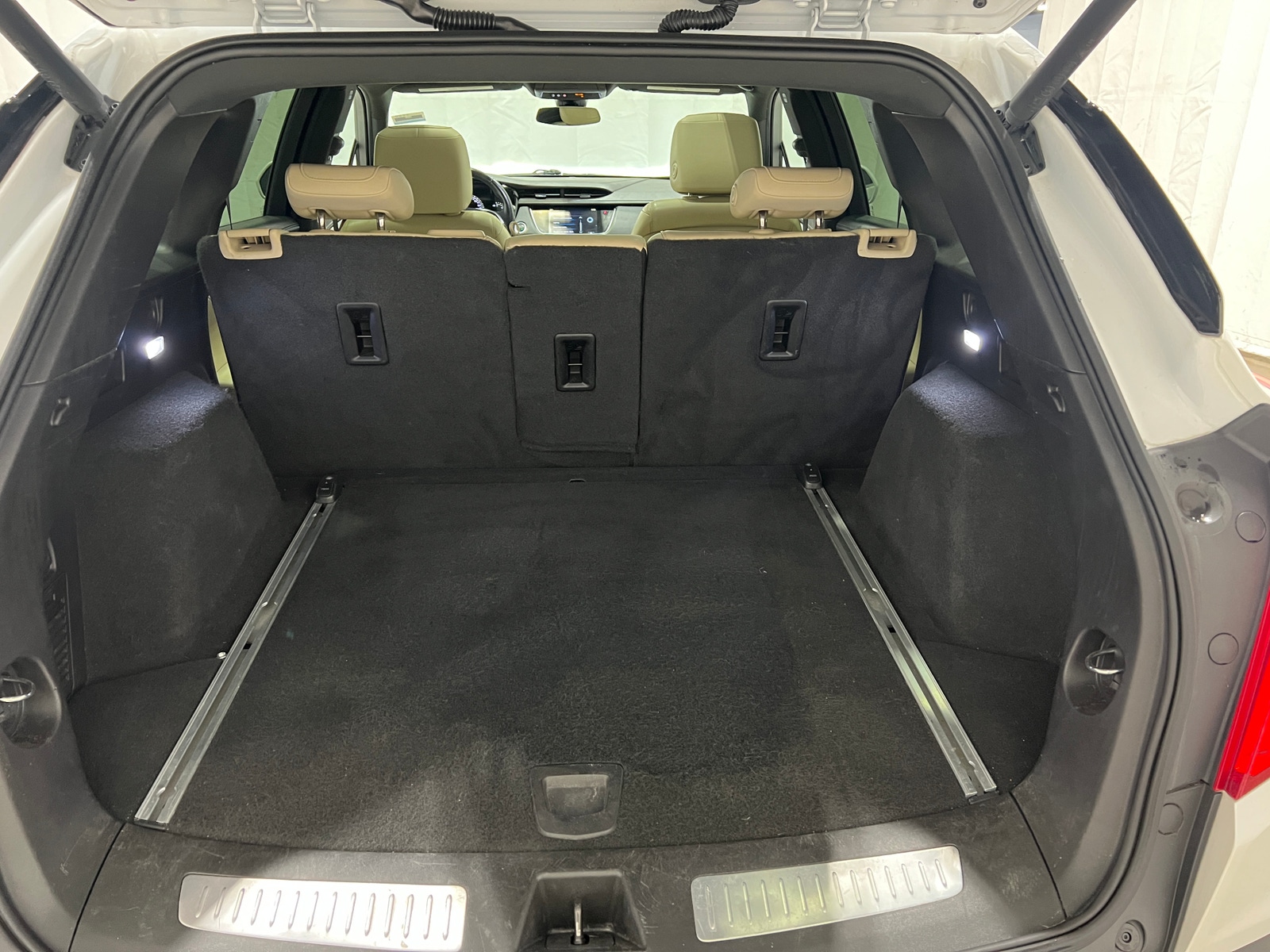 Thumbnail: 2018 Cadillac XT5 - 6