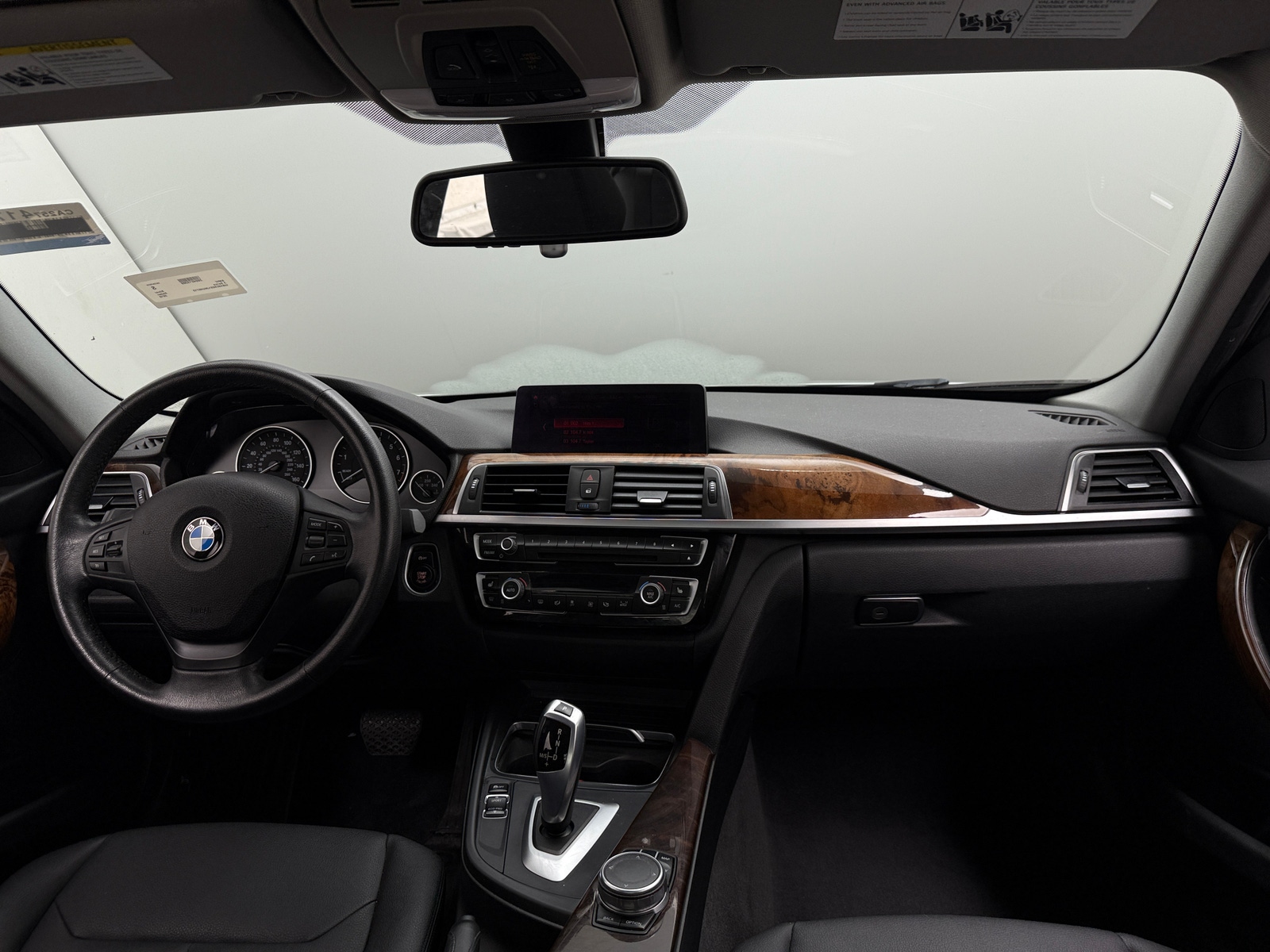 Thumbnail: 2018 BMW 3 Series - 3