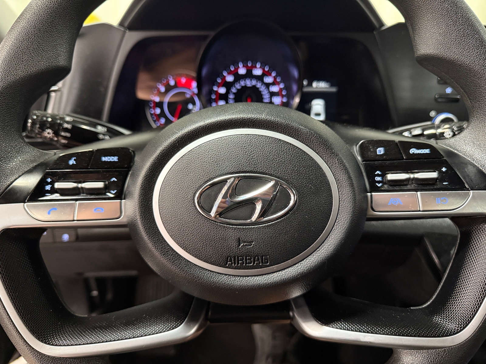 Thumbnail: 2023 Hyundai Elantra - 5