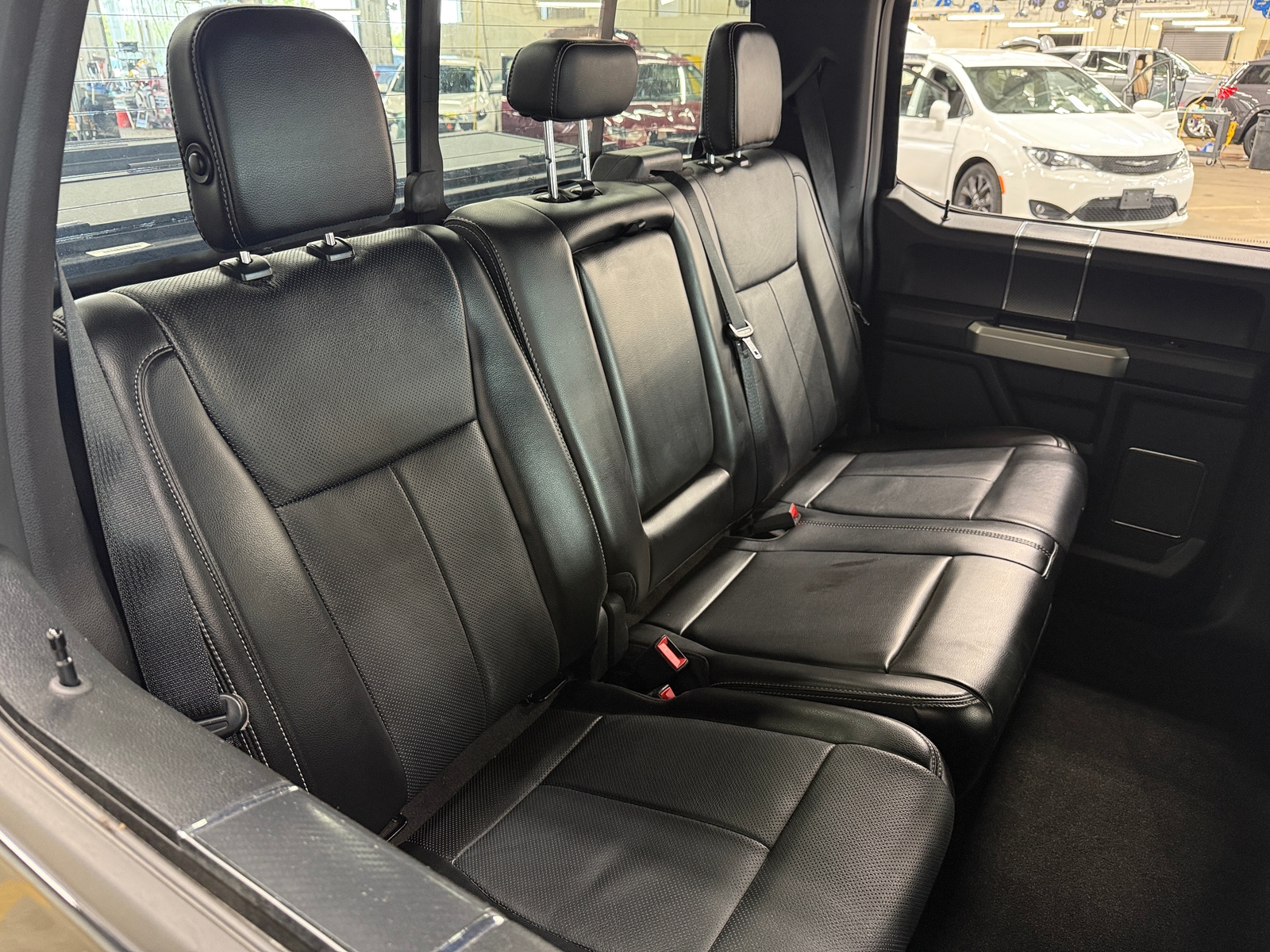 Thumbnail: 2018 Ford Econoline - 5