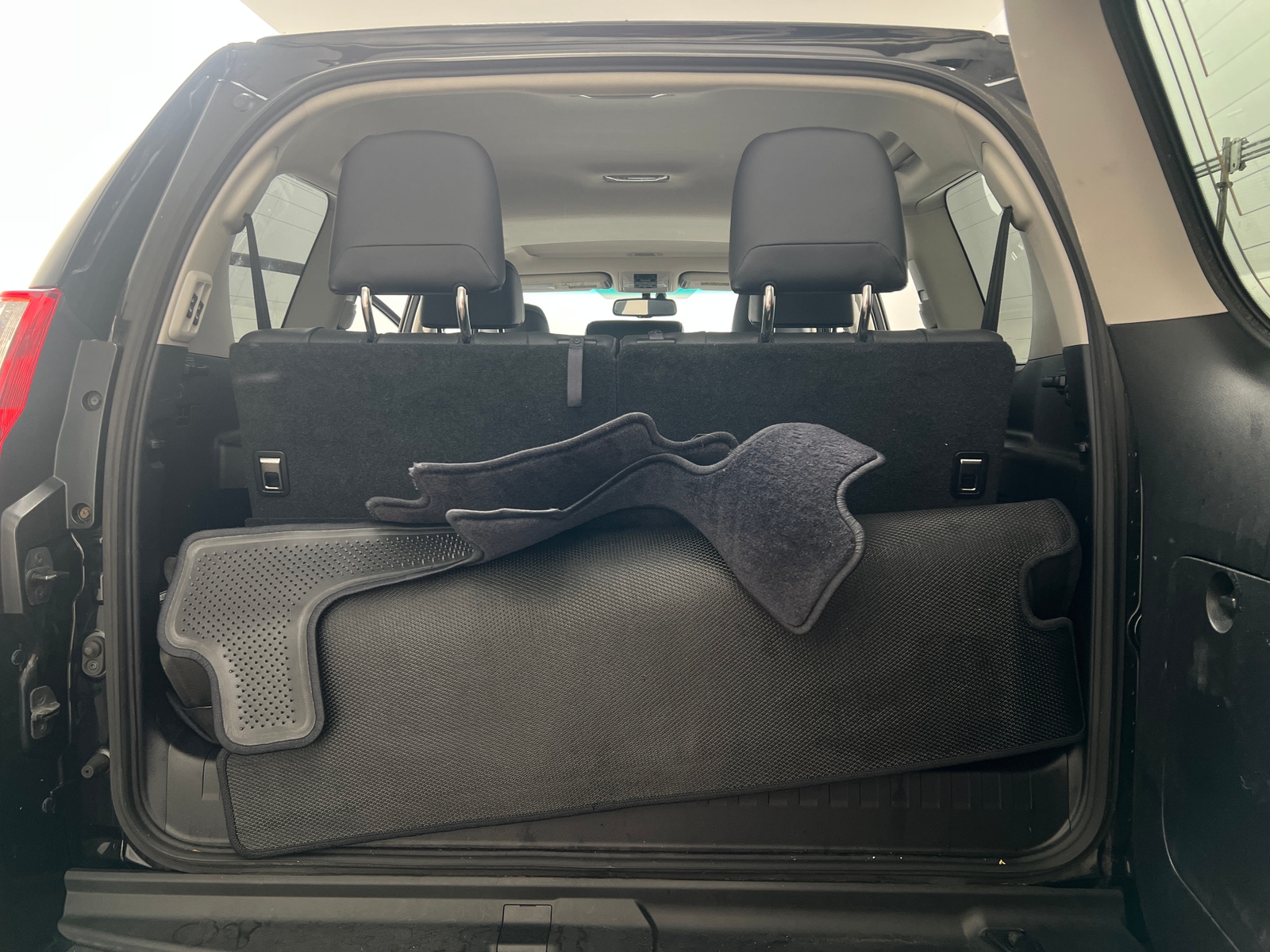 Thumbnail: 2011 Lexus GX - 6
