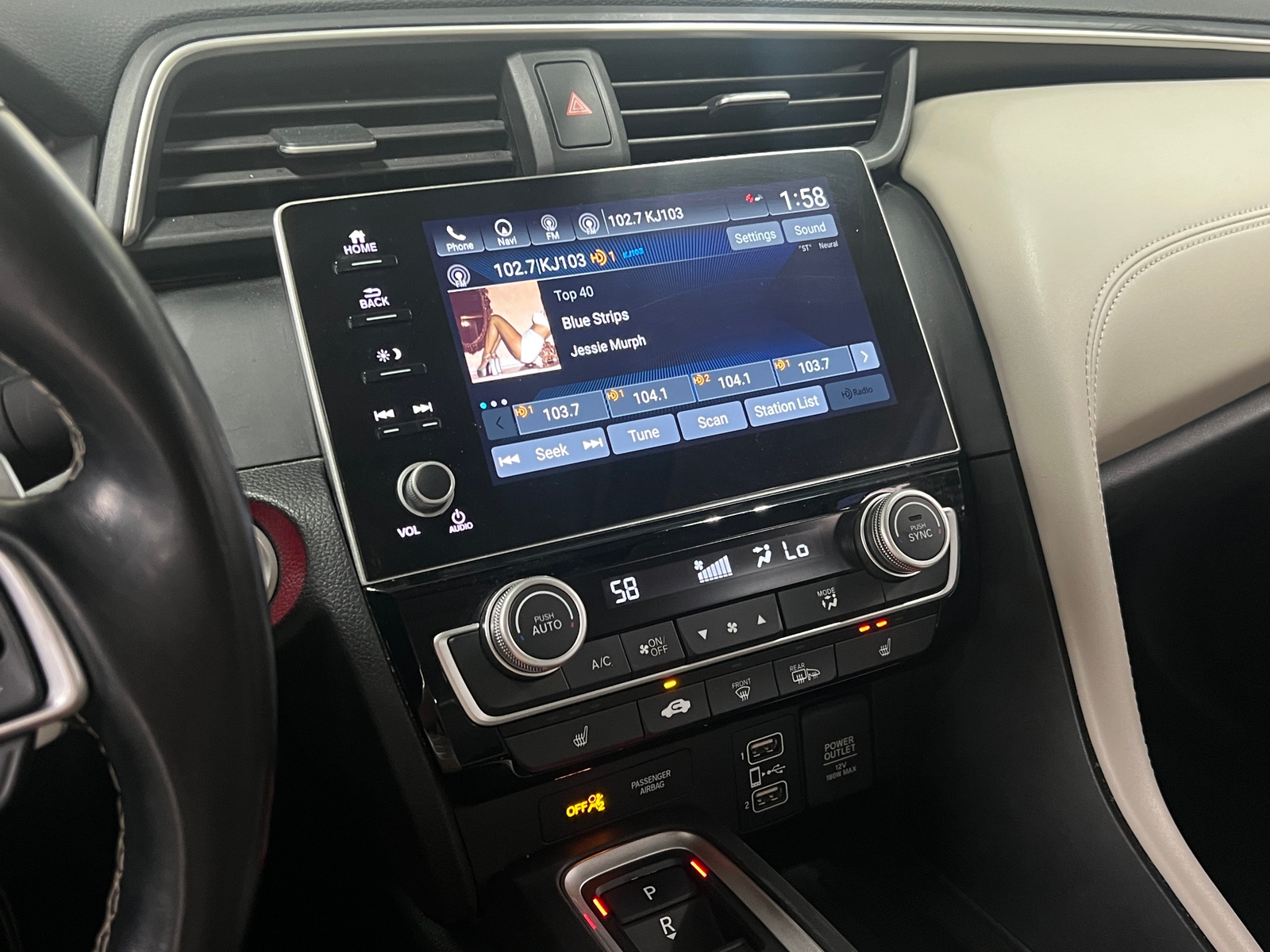 Thumbnail: 2021 Honda Insight - 3