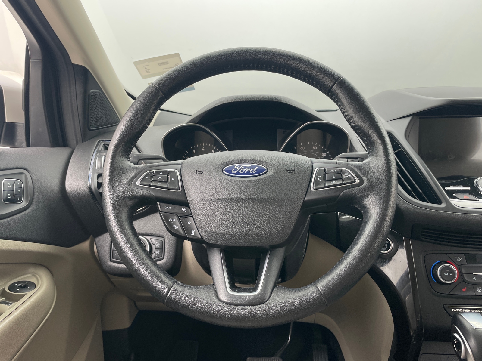 Thumbnail: 2019 Ford Escape - 4