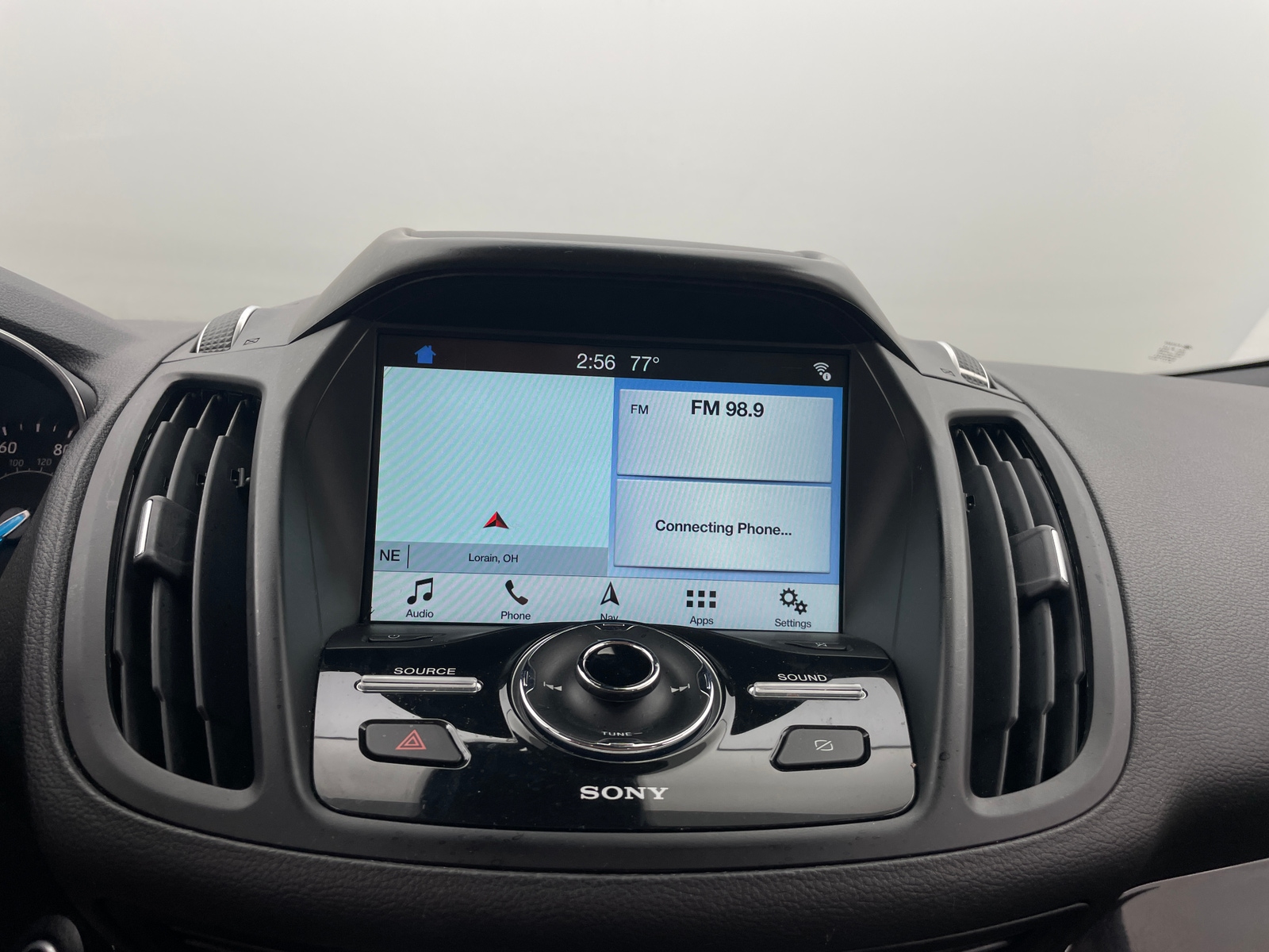 Thumbnail: 2019 Ford Escape - 3