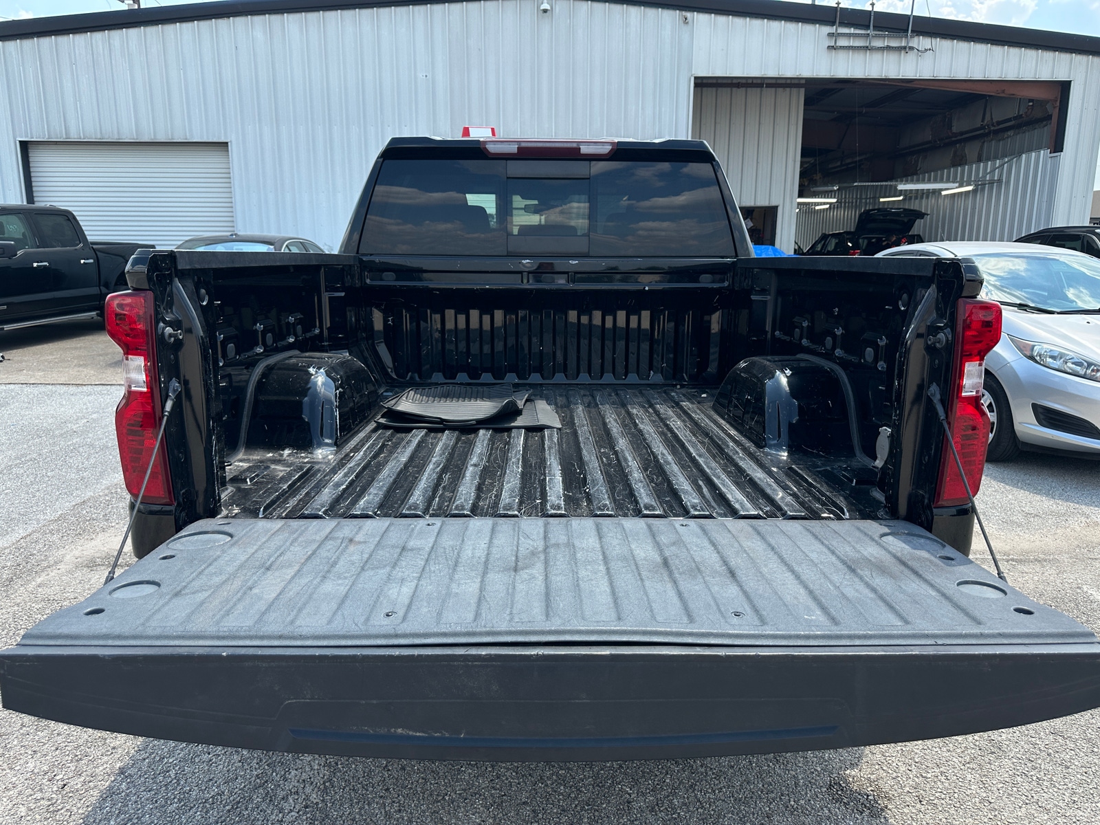 Thumbnail: 2021 Chevrolet Silverado 1500 - 7