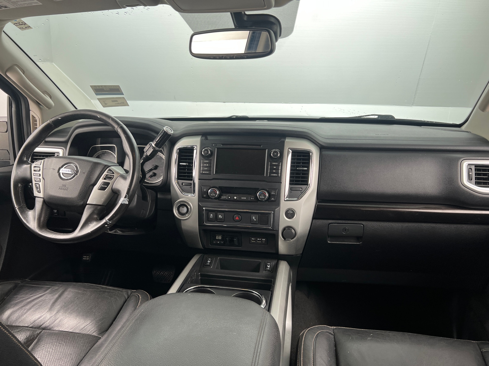 Thumbnail: 2019 Nissan Titan - 2