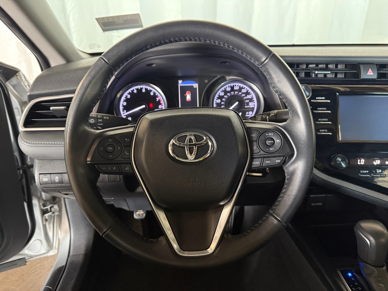 Thumbnail: 2018 Toyota Camry - 4