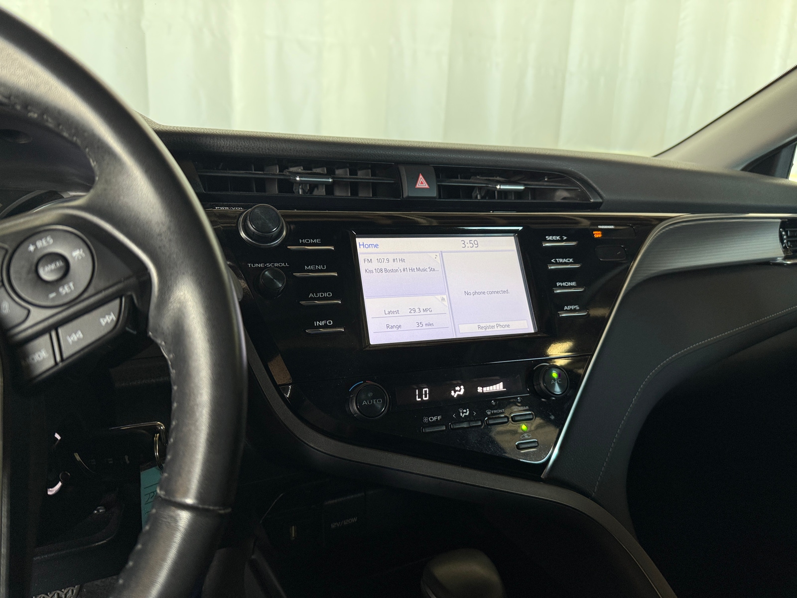 Thumbnail: 2018 Toyota Camry - 3