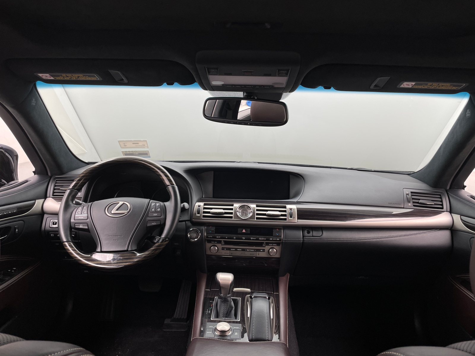 Thumbnail: 2017 Lexus LS - 3