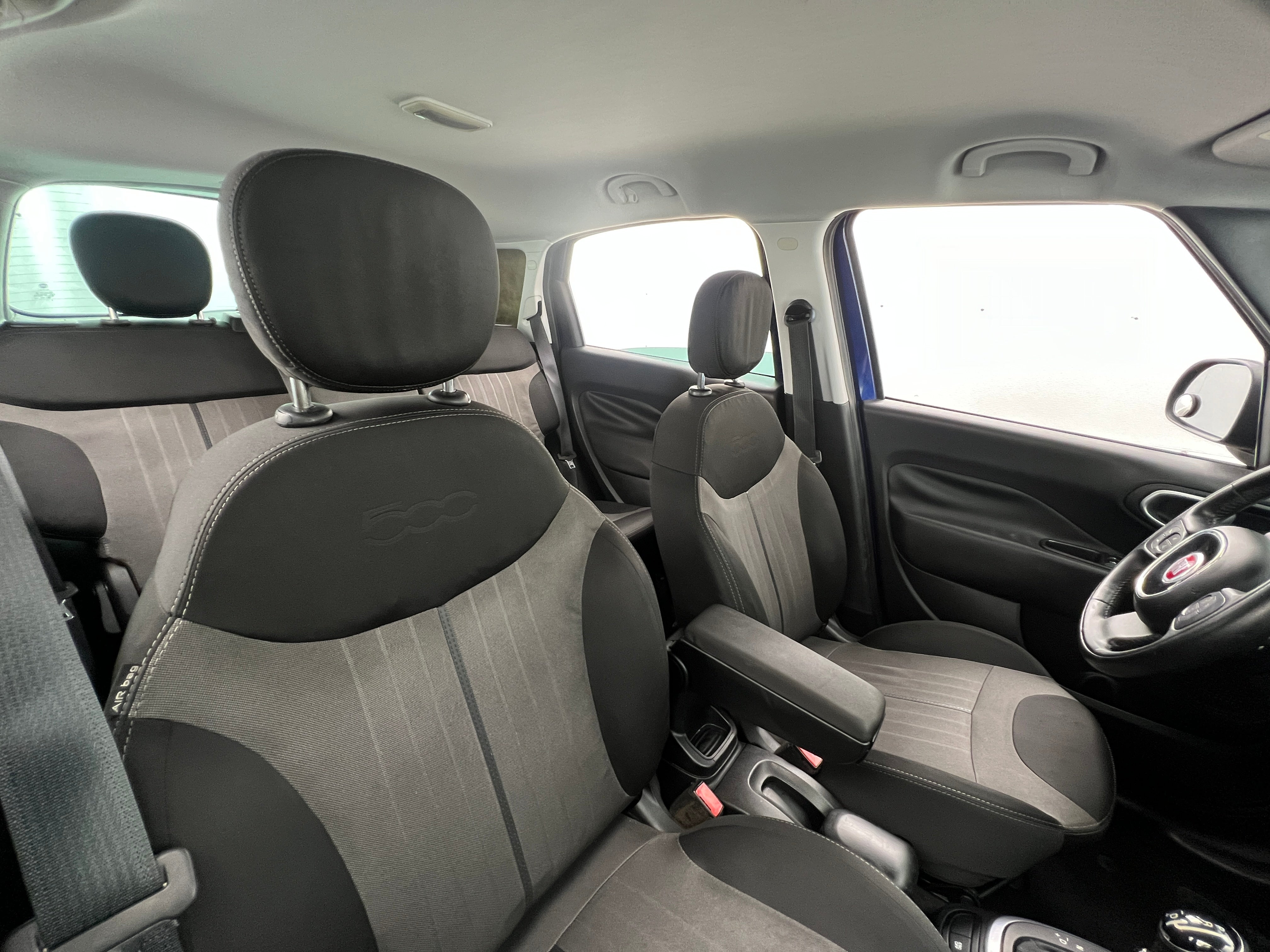 2015 FIAT 500L
