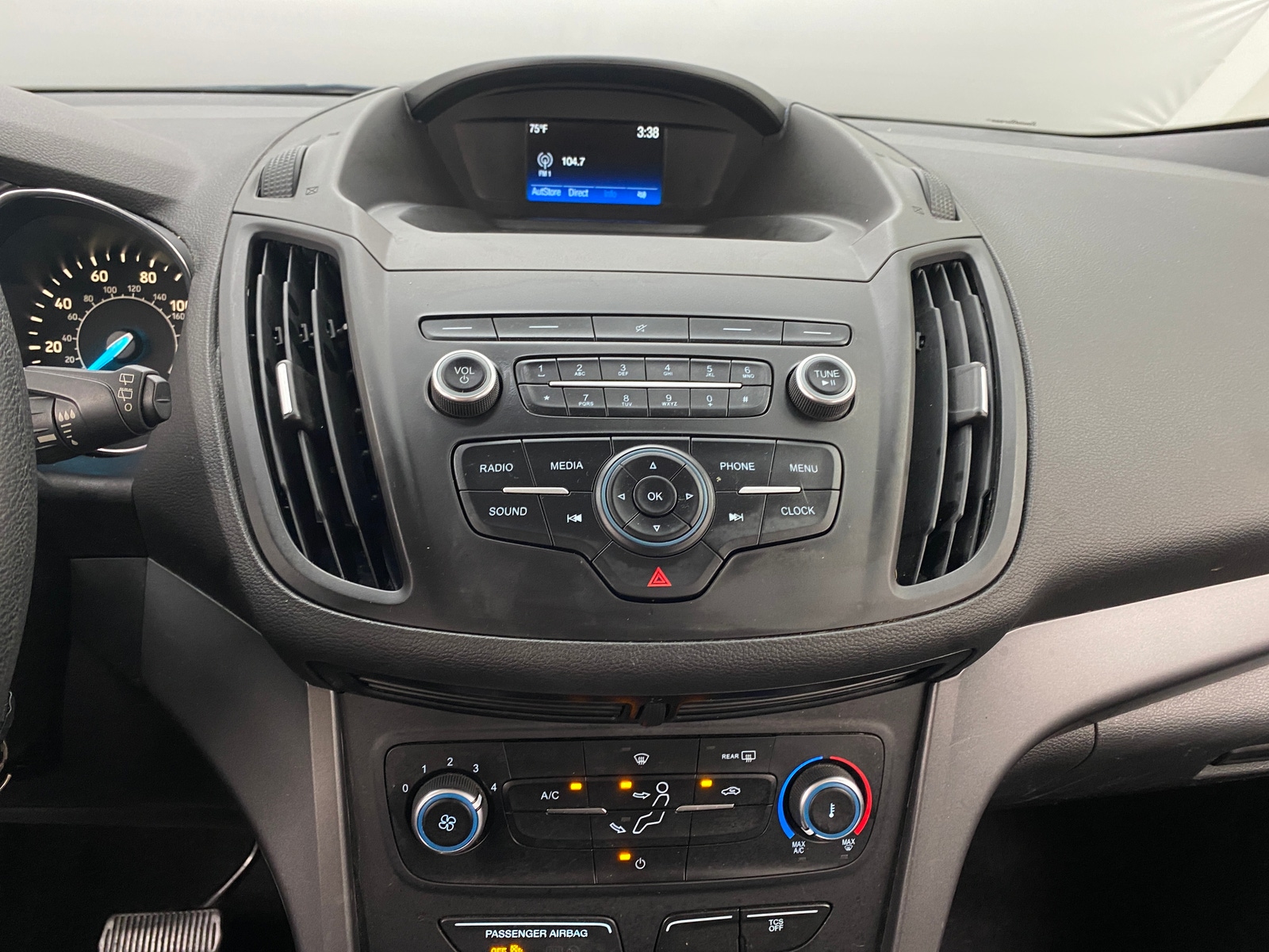 Thumbnail: 2019 Ford Escape - 4