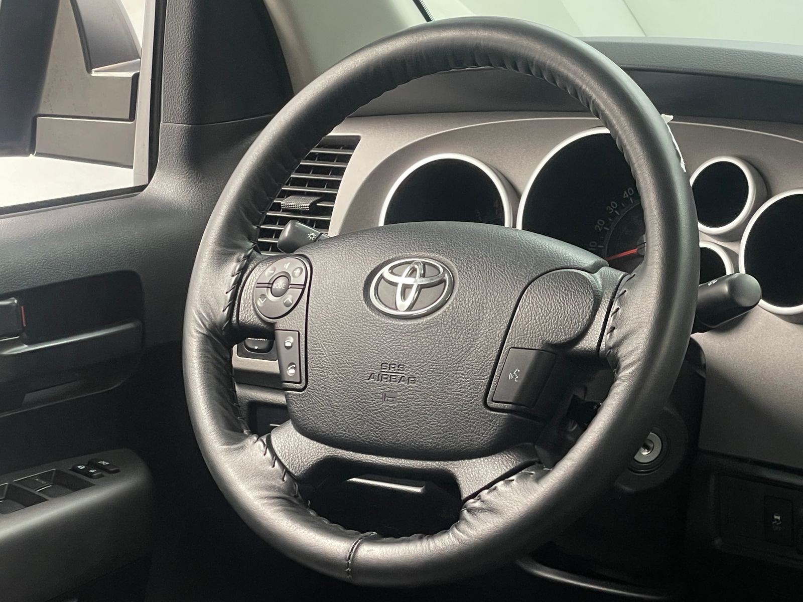 Thumbnail: 2013 Toyota Tundra - 5