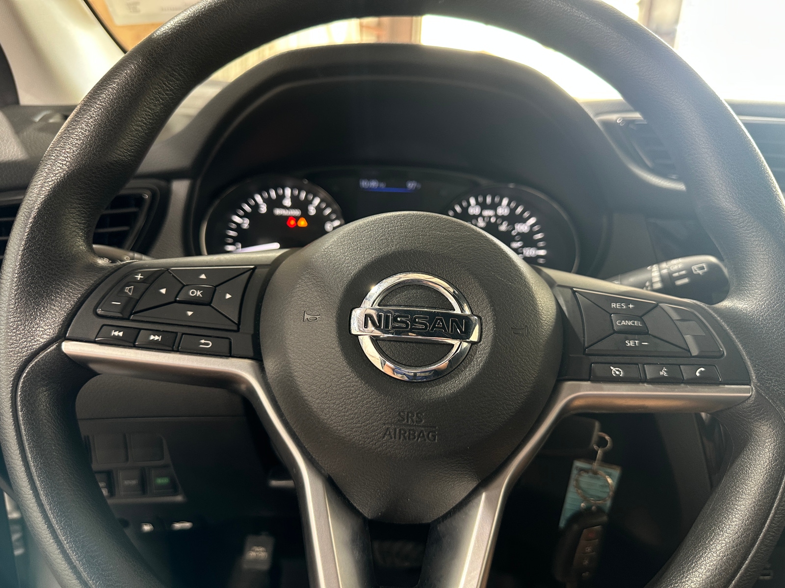 Thumbnail: 2021 Nissan Rogue Sport - 5