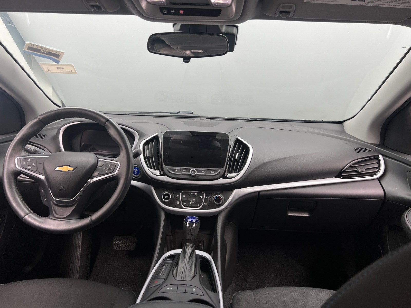 Thumbnail: 2016 Chevrolet Volt - 3