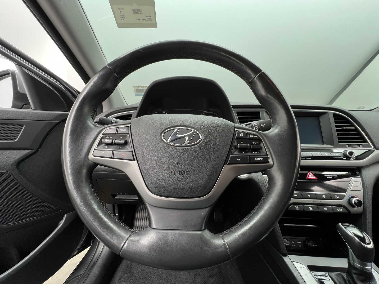 Thumbnail: 2018 Hyundai Elantra - 4