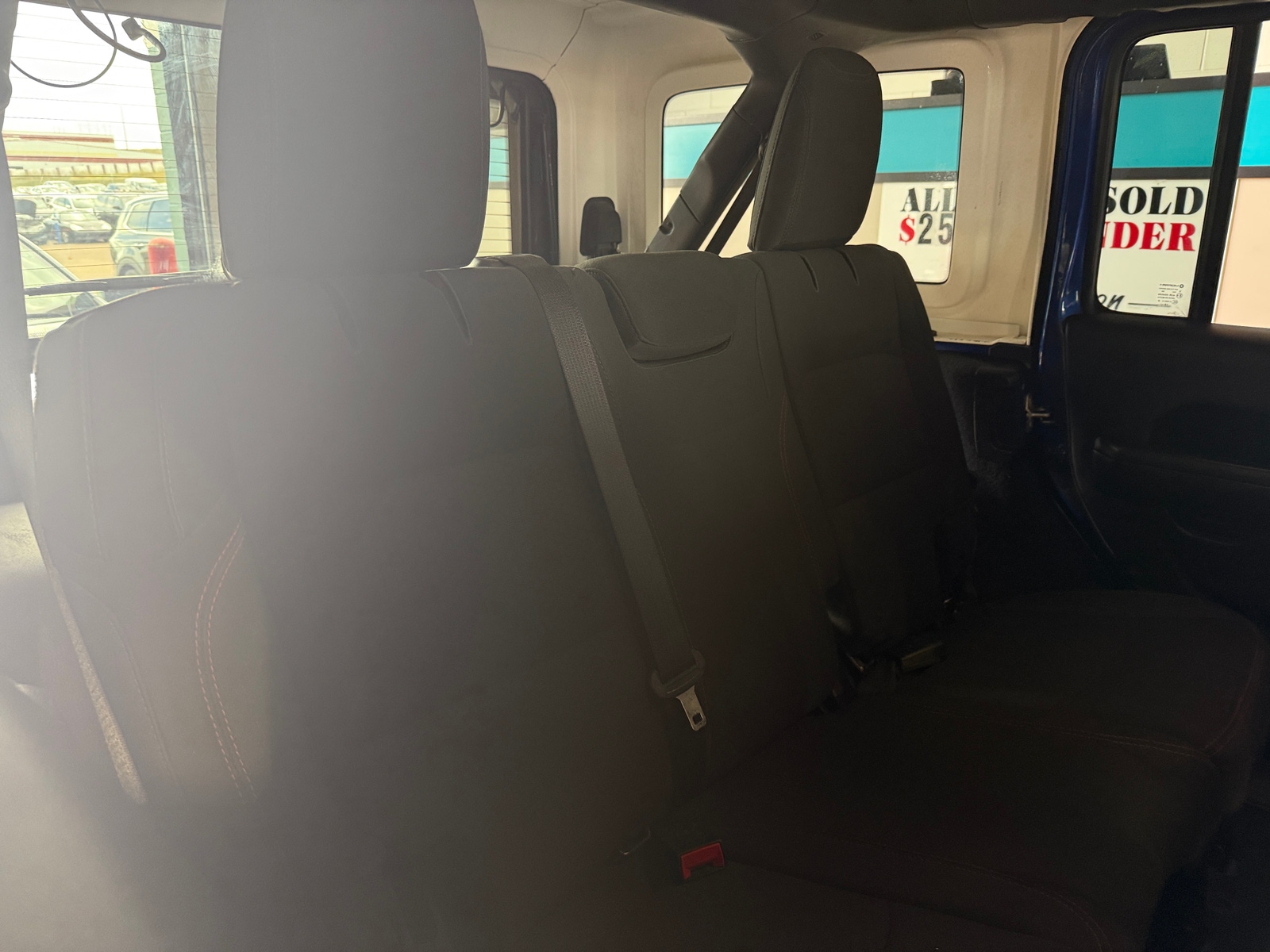 Thumbnail: 2019 Jeep Wrangler - 6