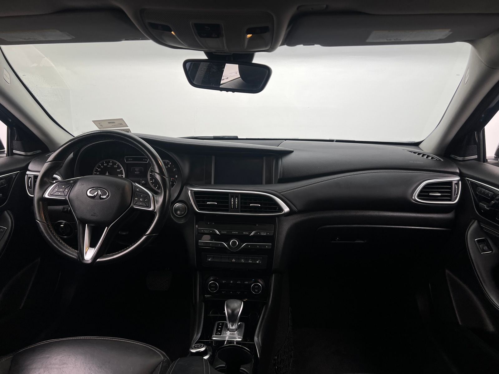 Thumbnail: 2017 INFINITI QX30 - 2