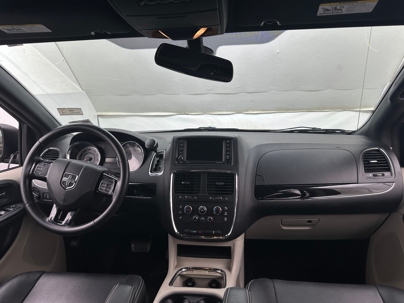 Thumbnail: 2019 Dodge Grand Caravan - 2
