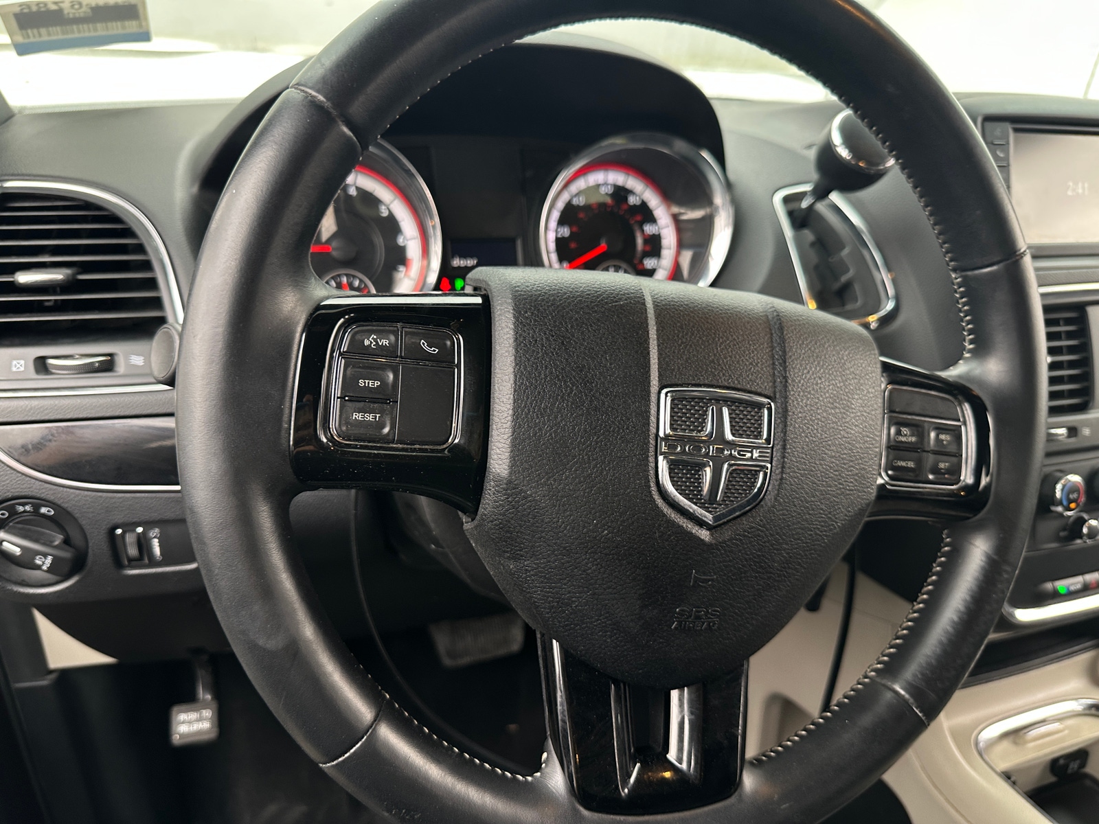 Thumbnail: 2019 Dodge Grand Caravan - 4