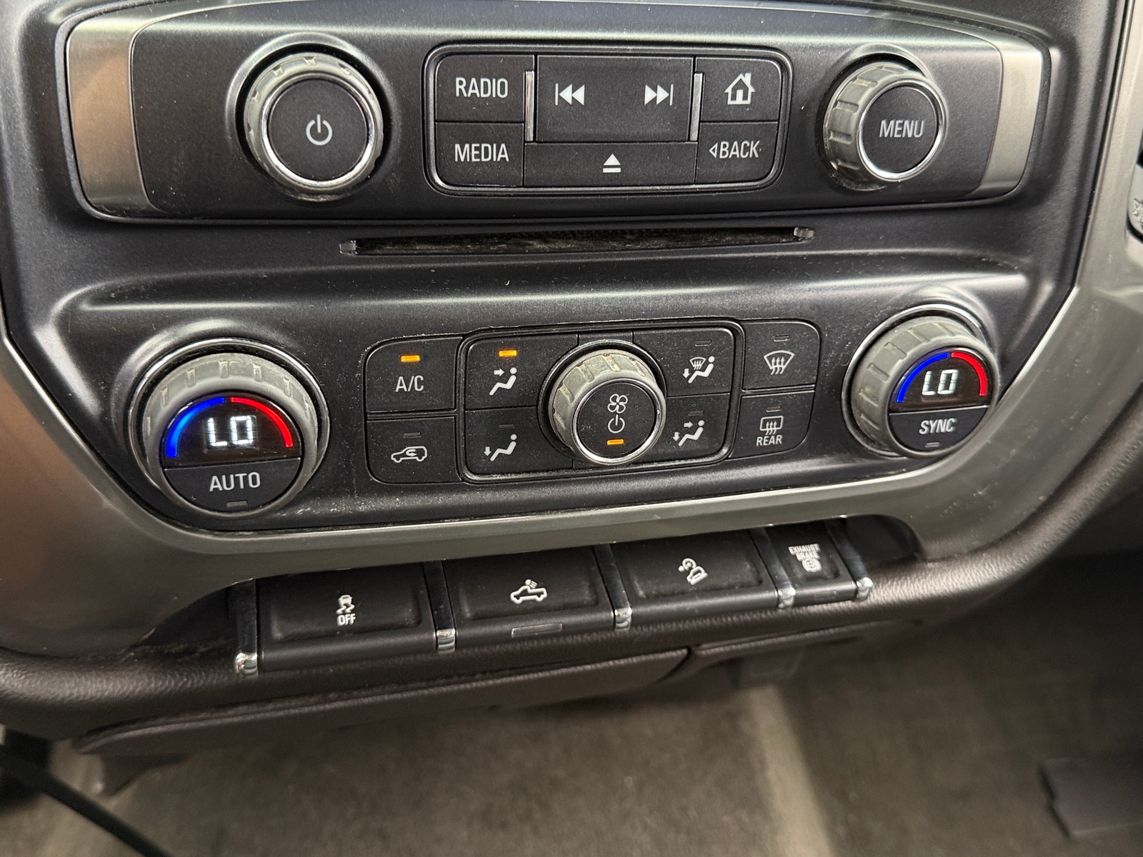 Thumbnail: 2016 Chevrolet Silverado 2500 - 4