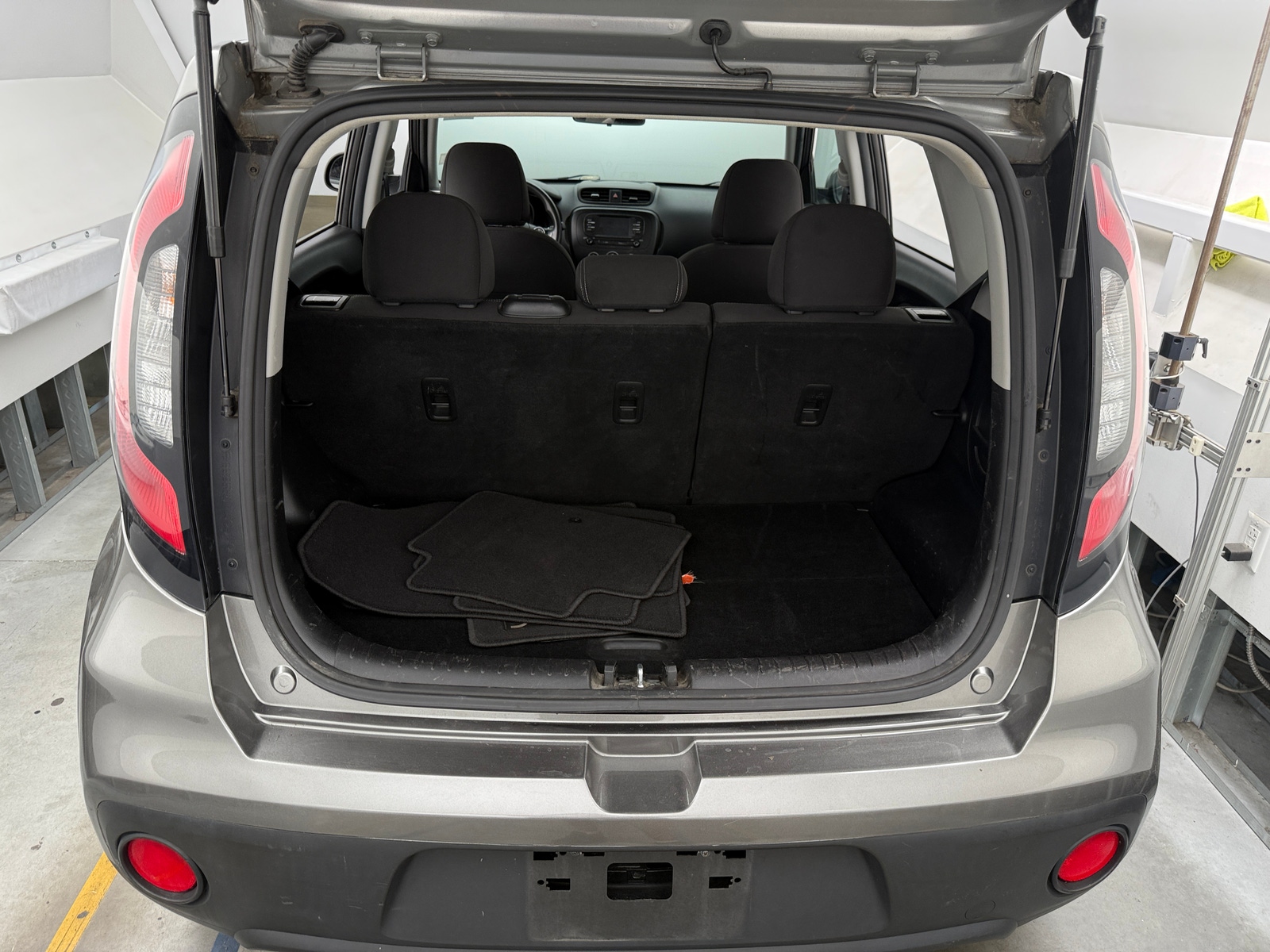 Thumbnail: 2017 Kia Soul - 7