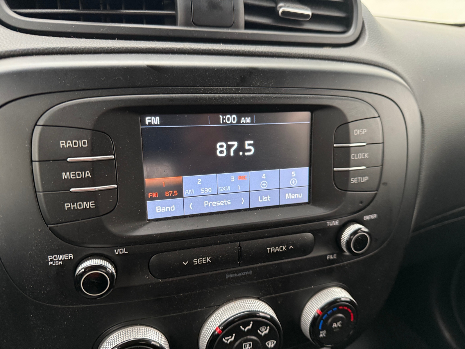 Thumbnail: 2017 Kia Soul - 4