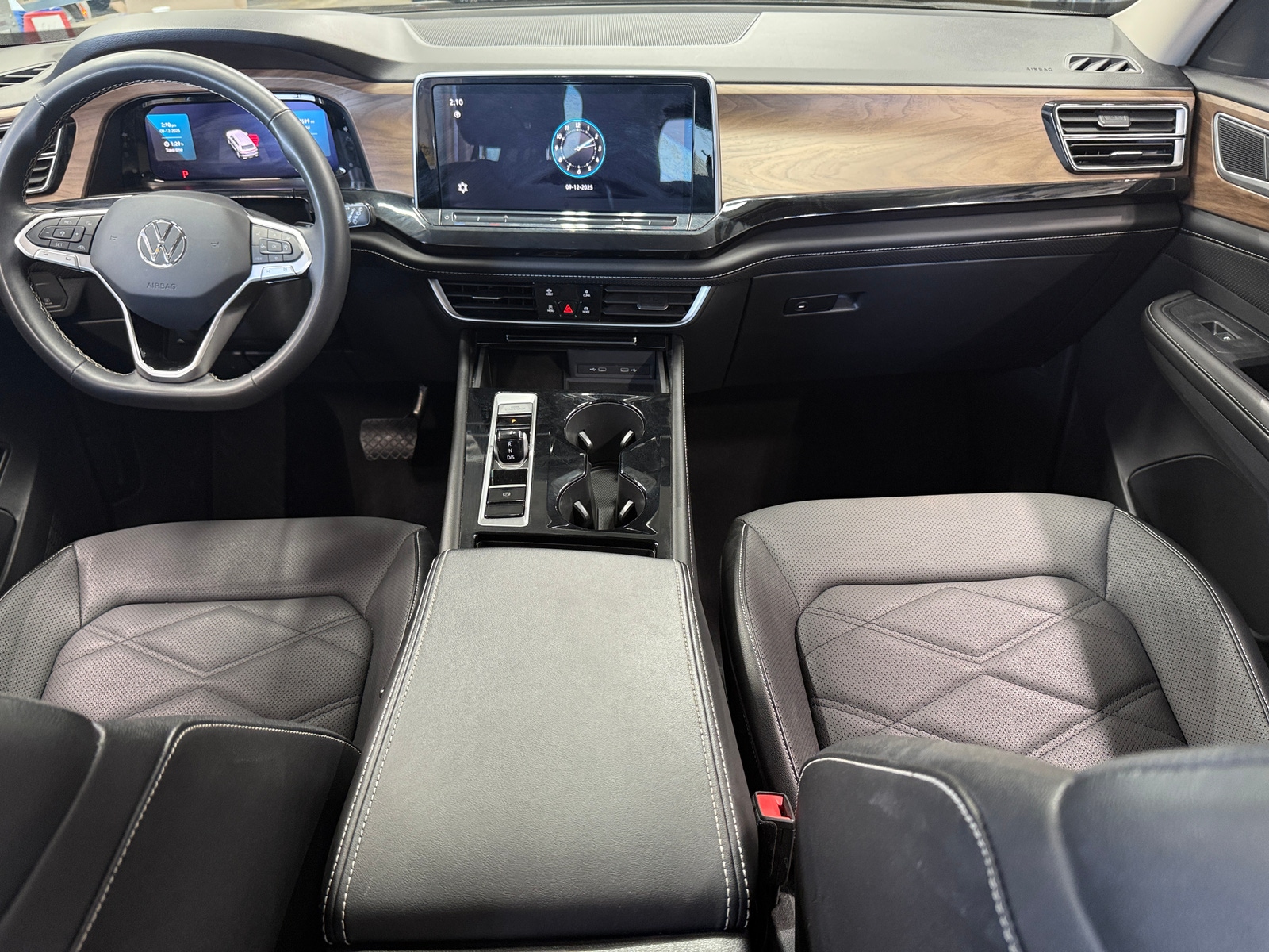 Thumbnail: 2024 Volkswagen Atlas - 2