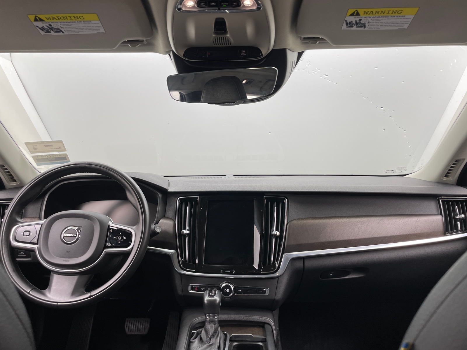 Thumbnail: 2020 Volvo V90 - 2