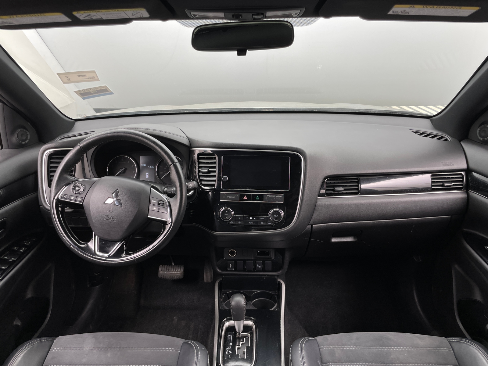 Thumbnail: 2019 Mitsubishi Outlander - 3