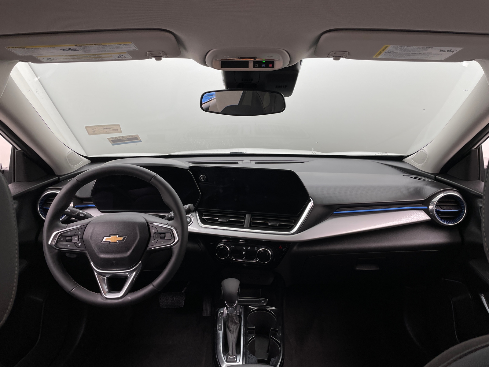 Thumbnail: 2024 Chevrolet Trax - 3