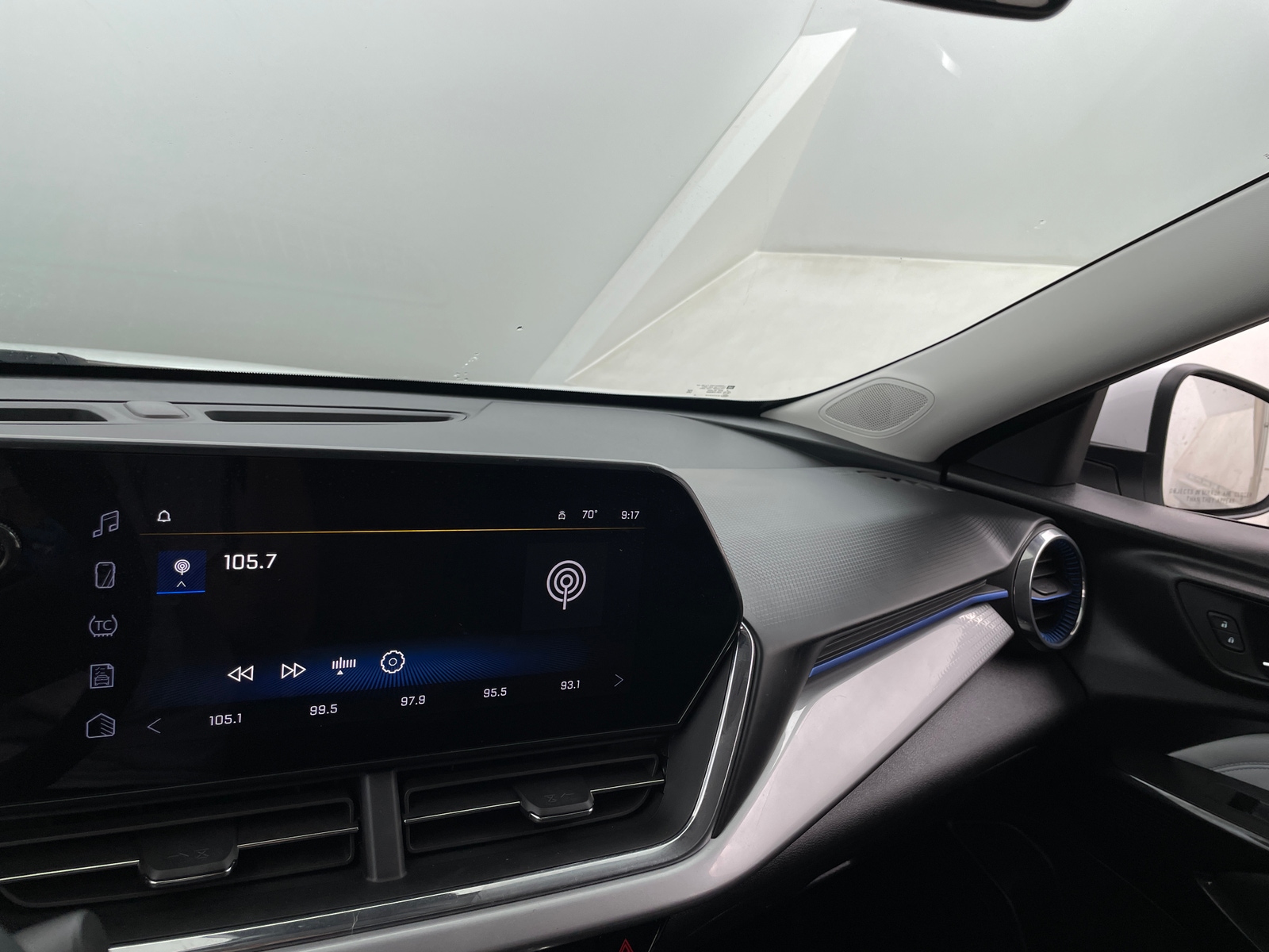 Thumbnail: 2024 Chevrolet Trax - 4