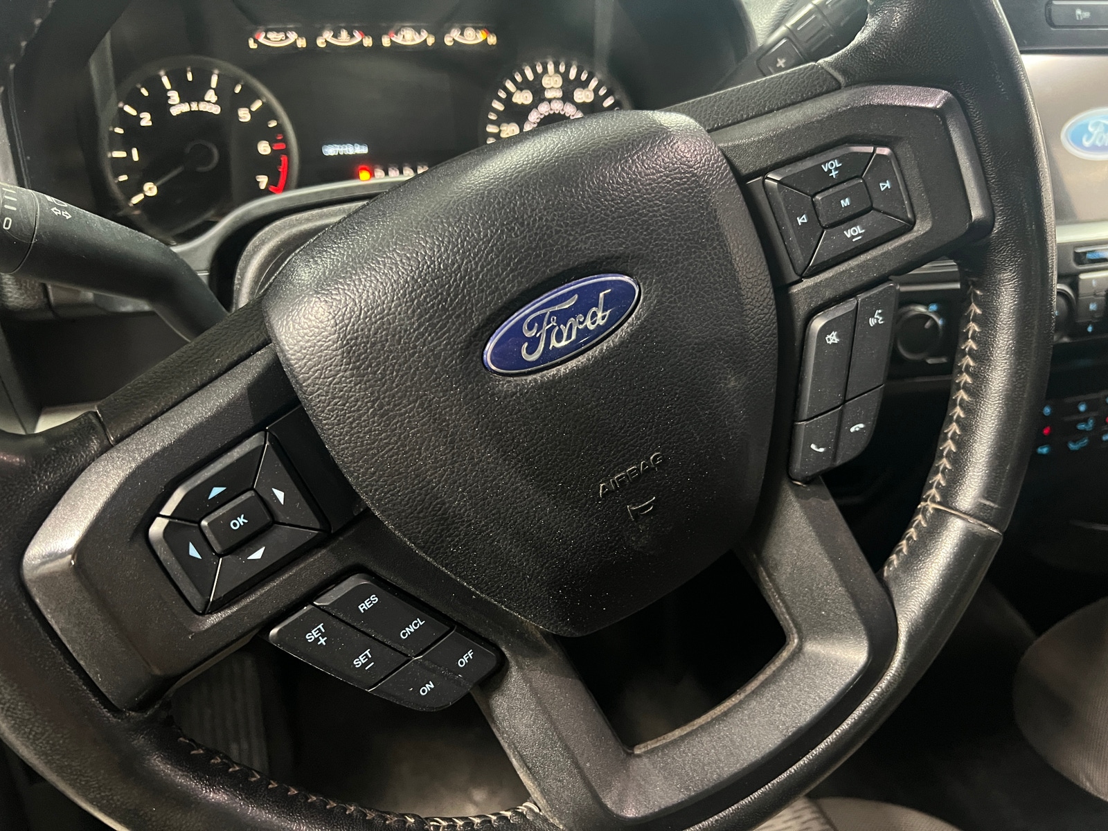 Thumbnail: 2018 Ford Econoline - 5