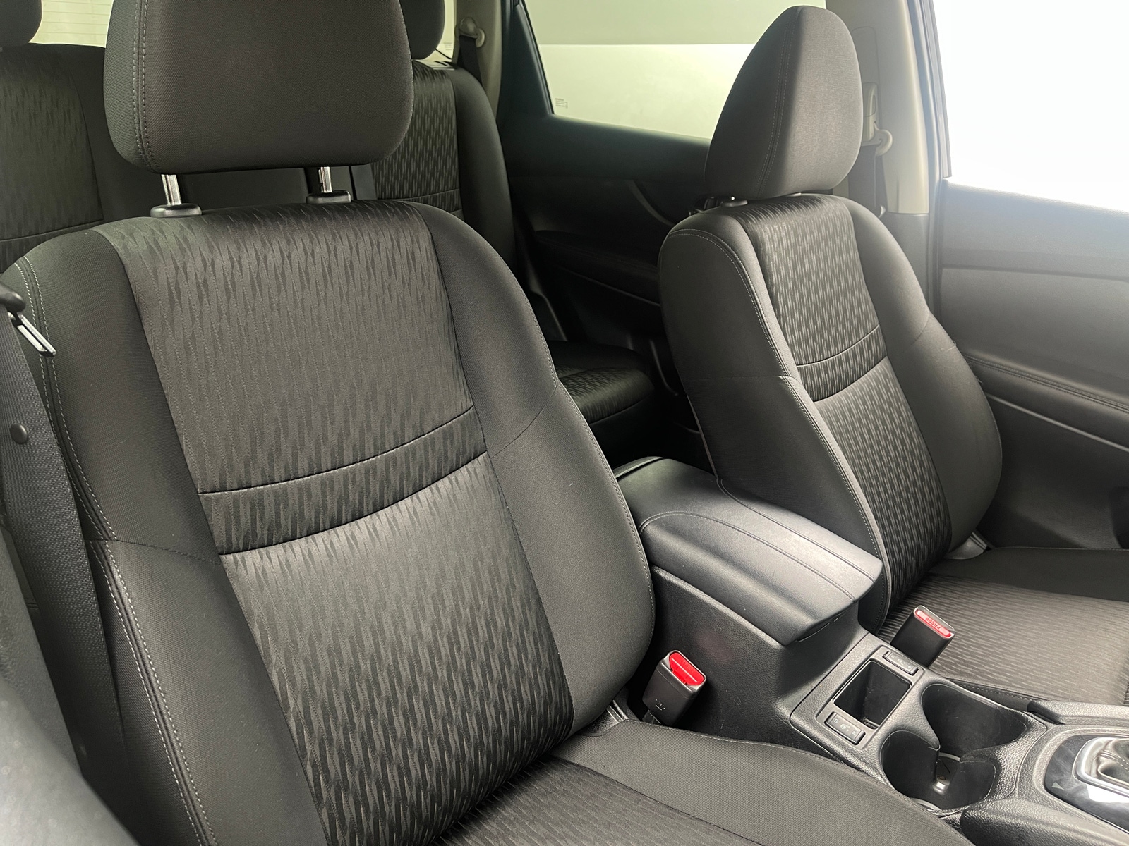 Thumbnail: 2018 Nissan Rogue - 2