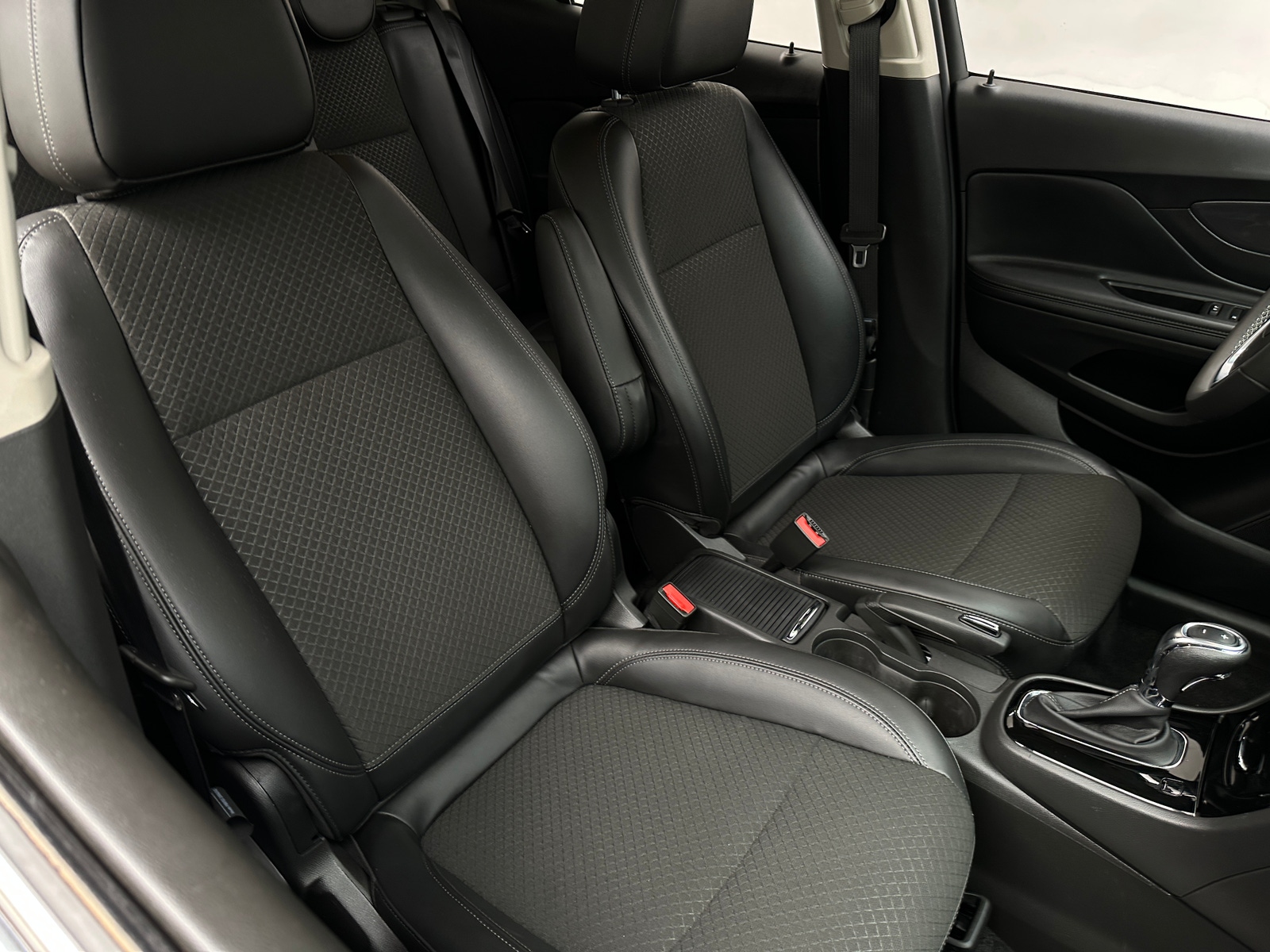 Thumbnail: 2019 Buick Encore - 2